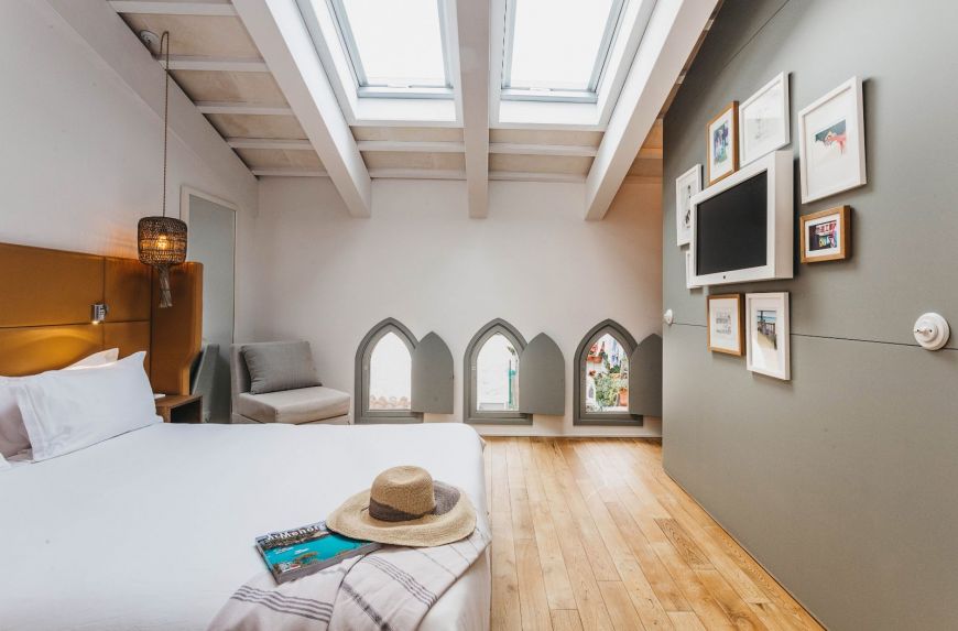 Double or Twin Standard