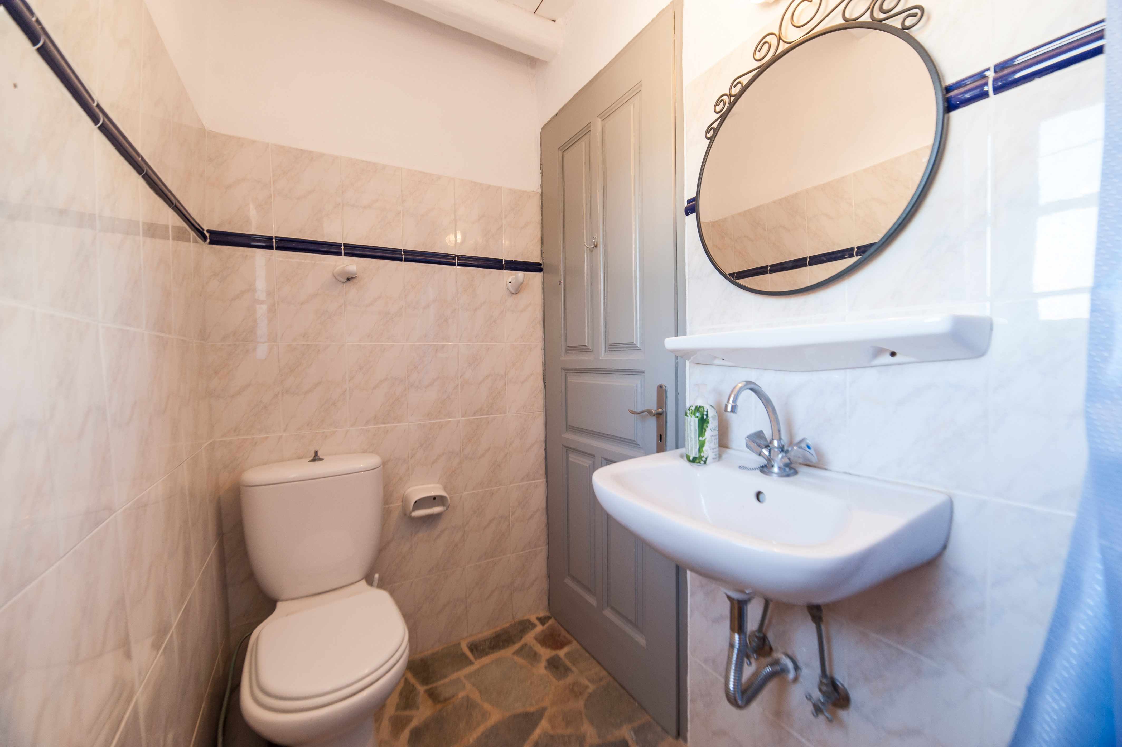 Family Room Capacity 4