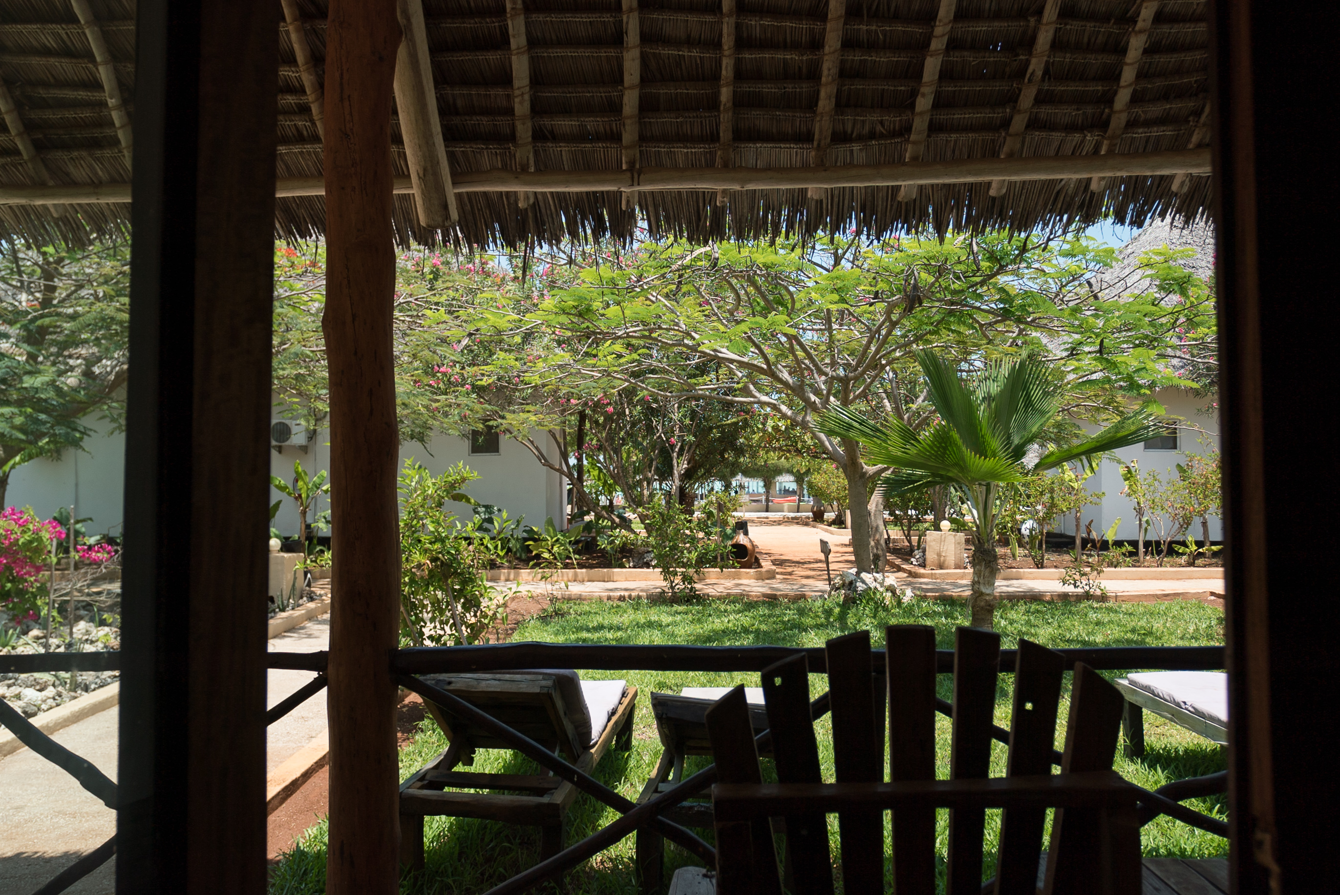 Bungalow Garden View