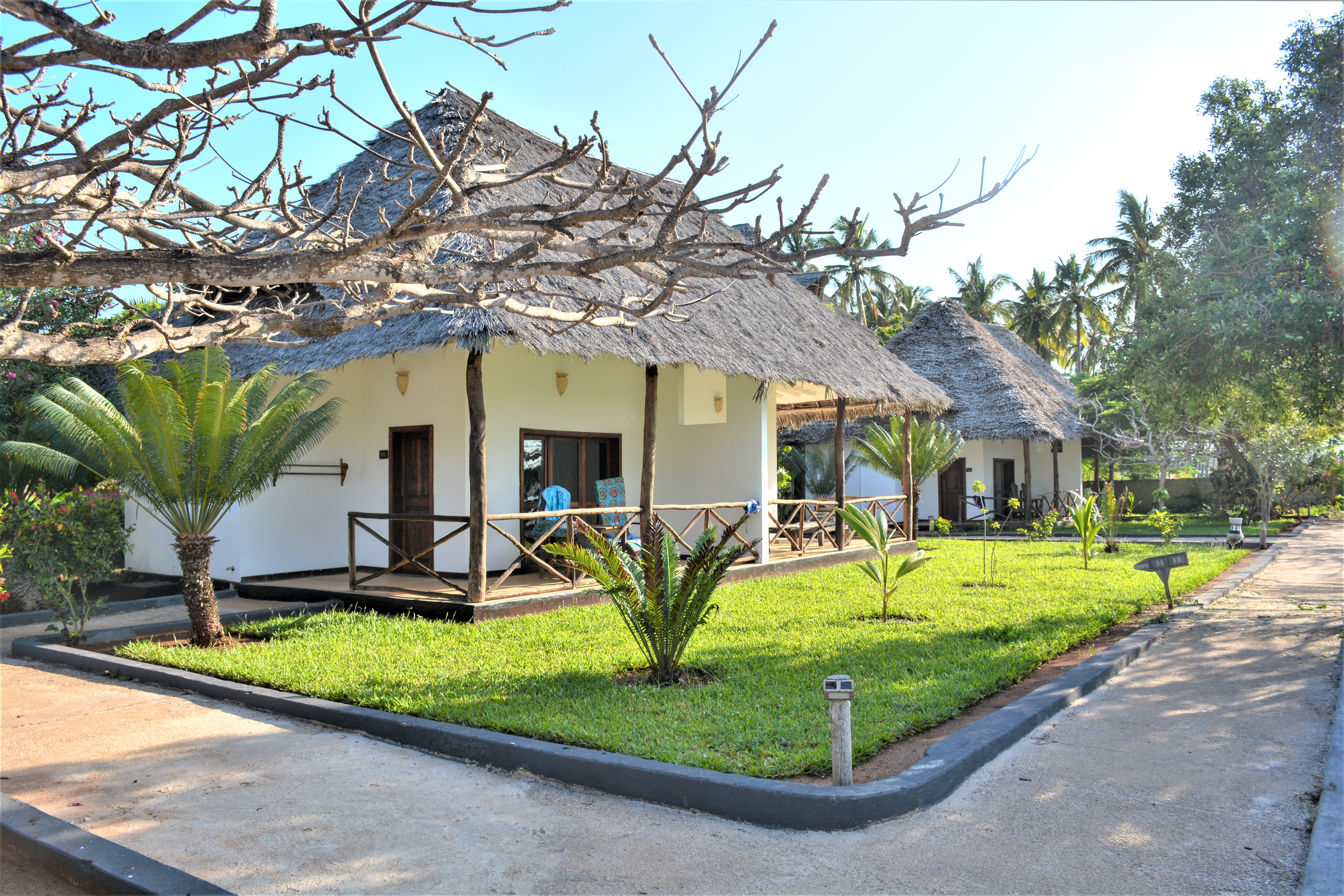 Bungalow Garden View