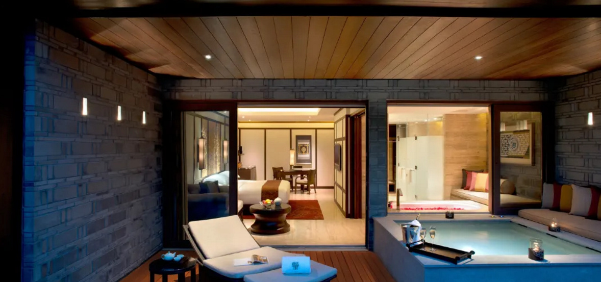 Twin Deluxe with Terrace