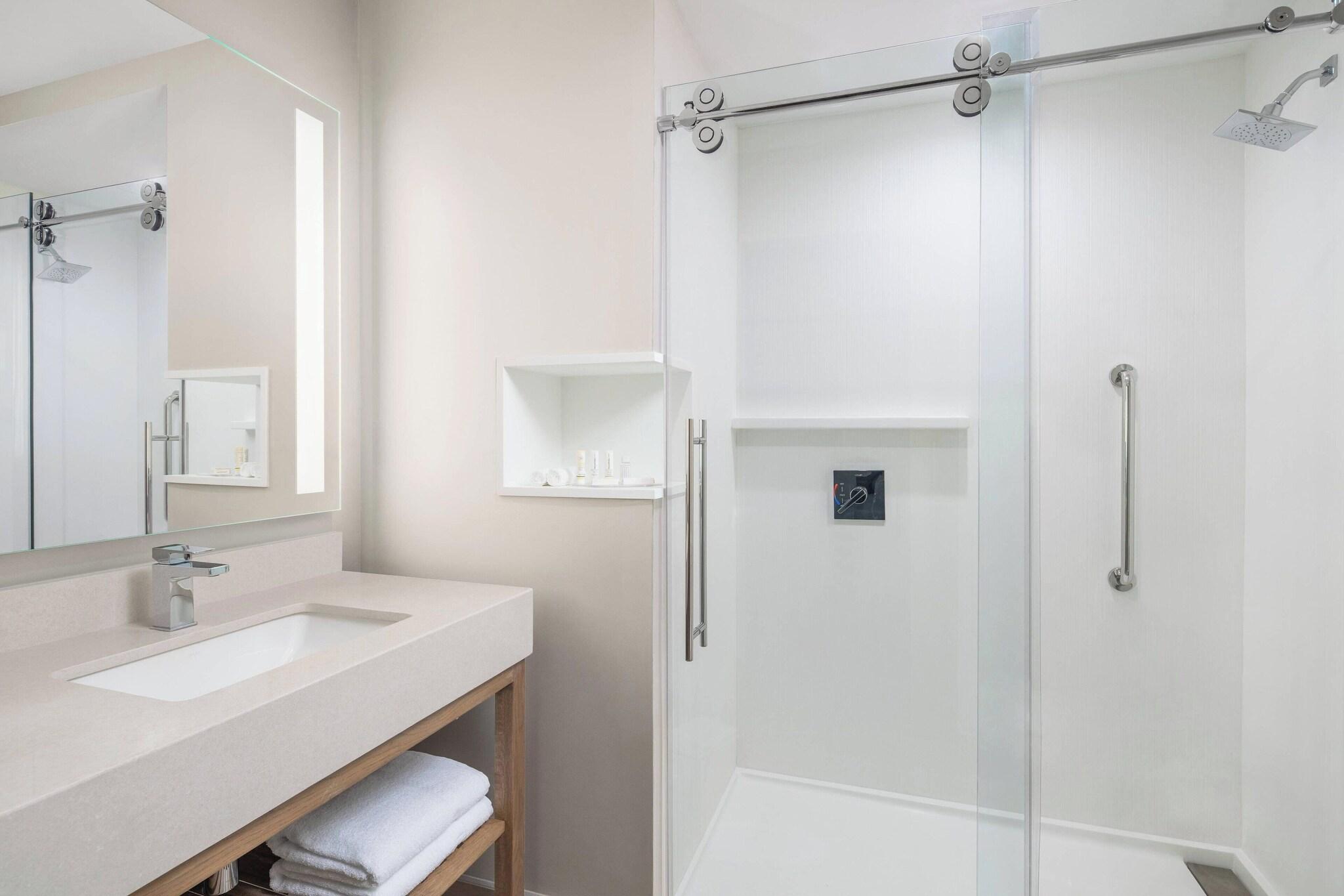 Double Superior King Bed