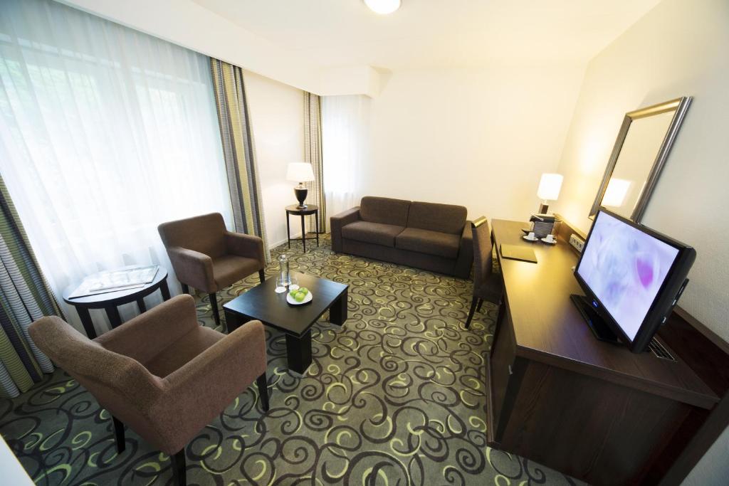 Family Room Standard