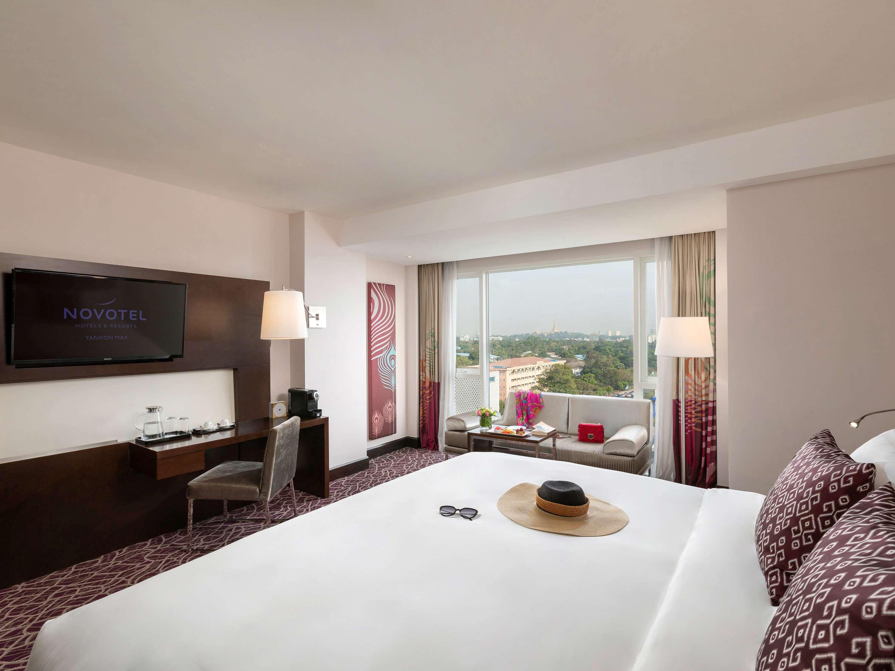 Double Executive King Bed