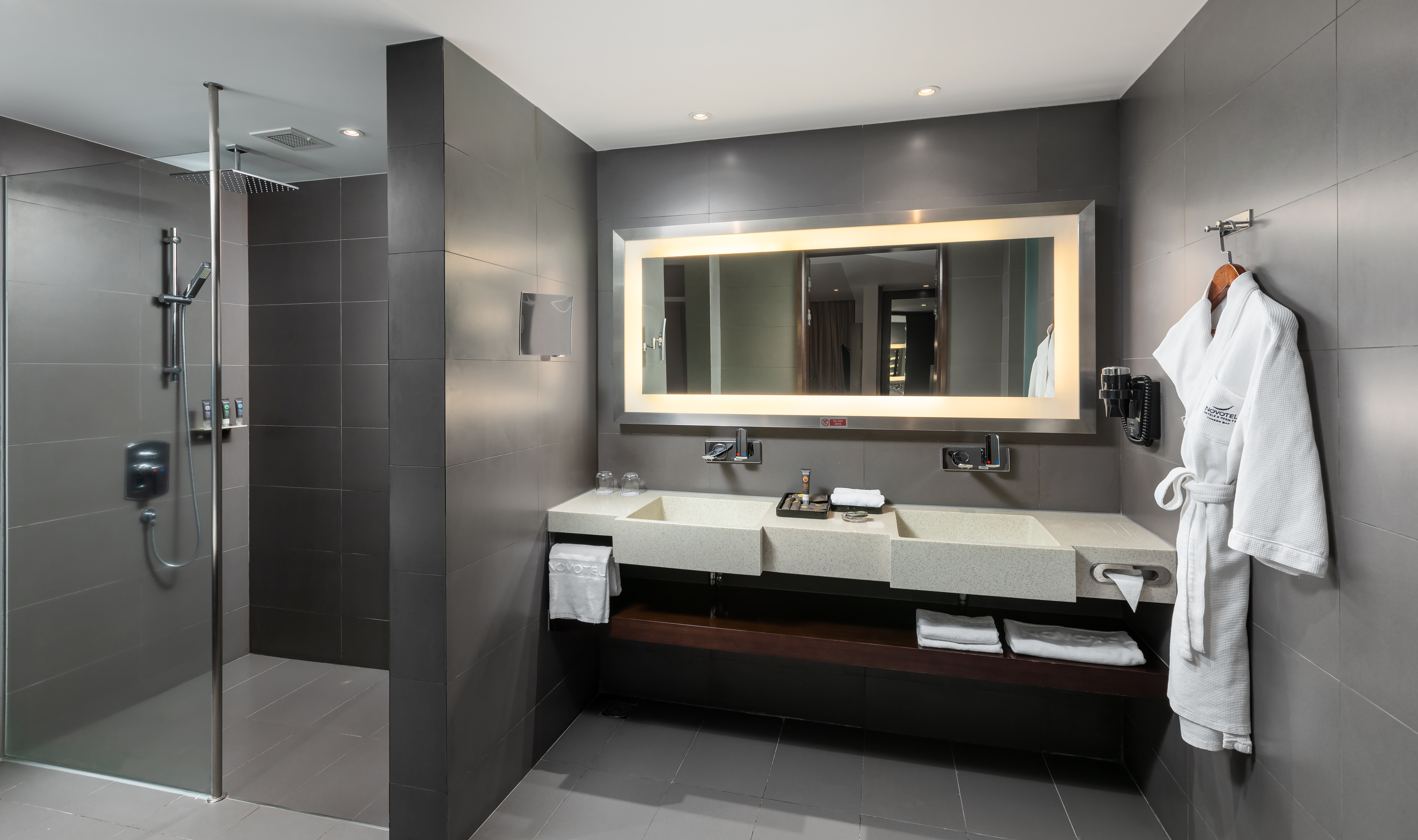 Double Executive King Bed