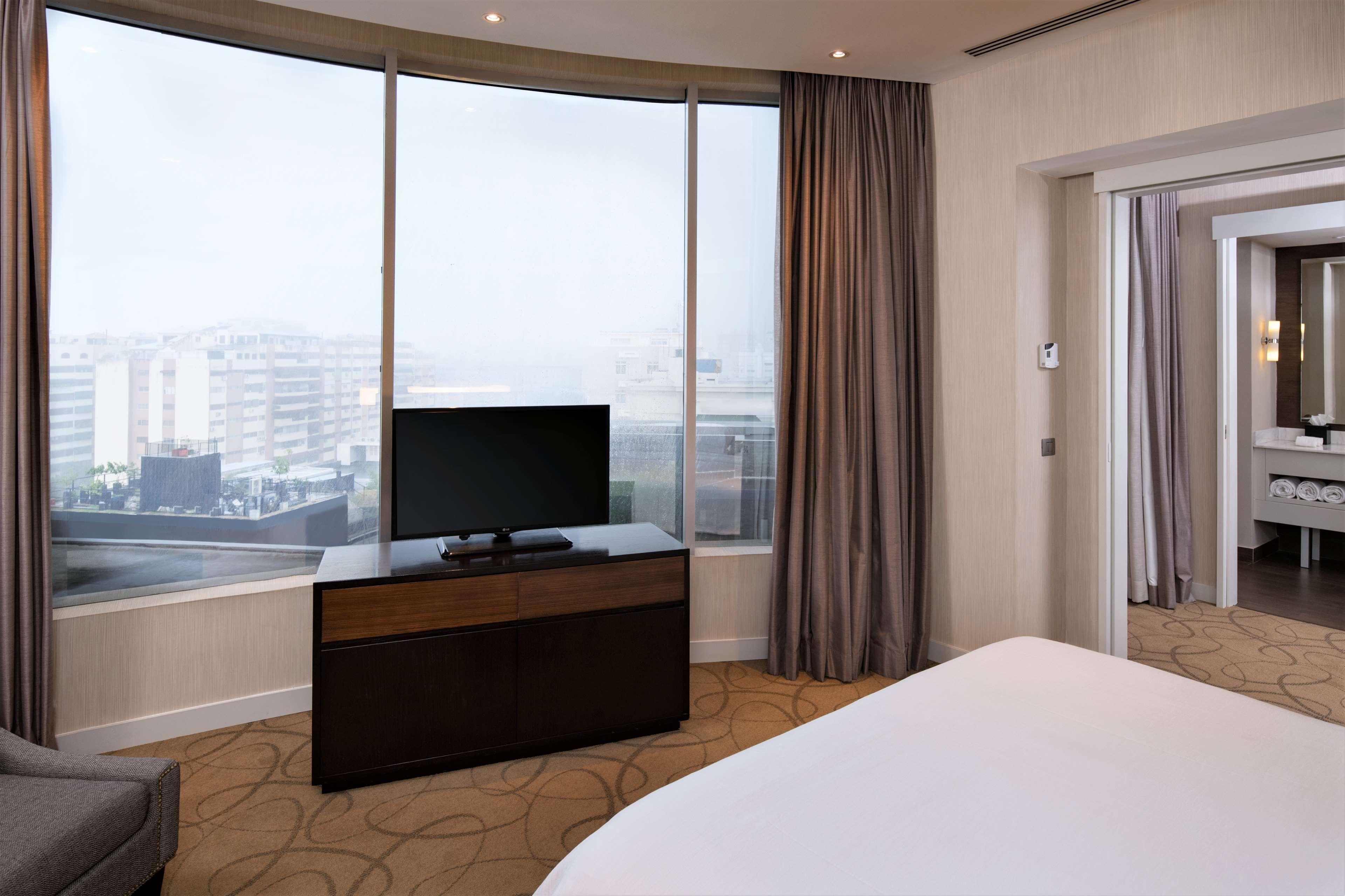 Suite King Bed One Bedroom 