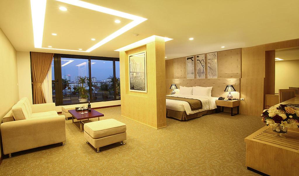 Junior Suite King Size Bed