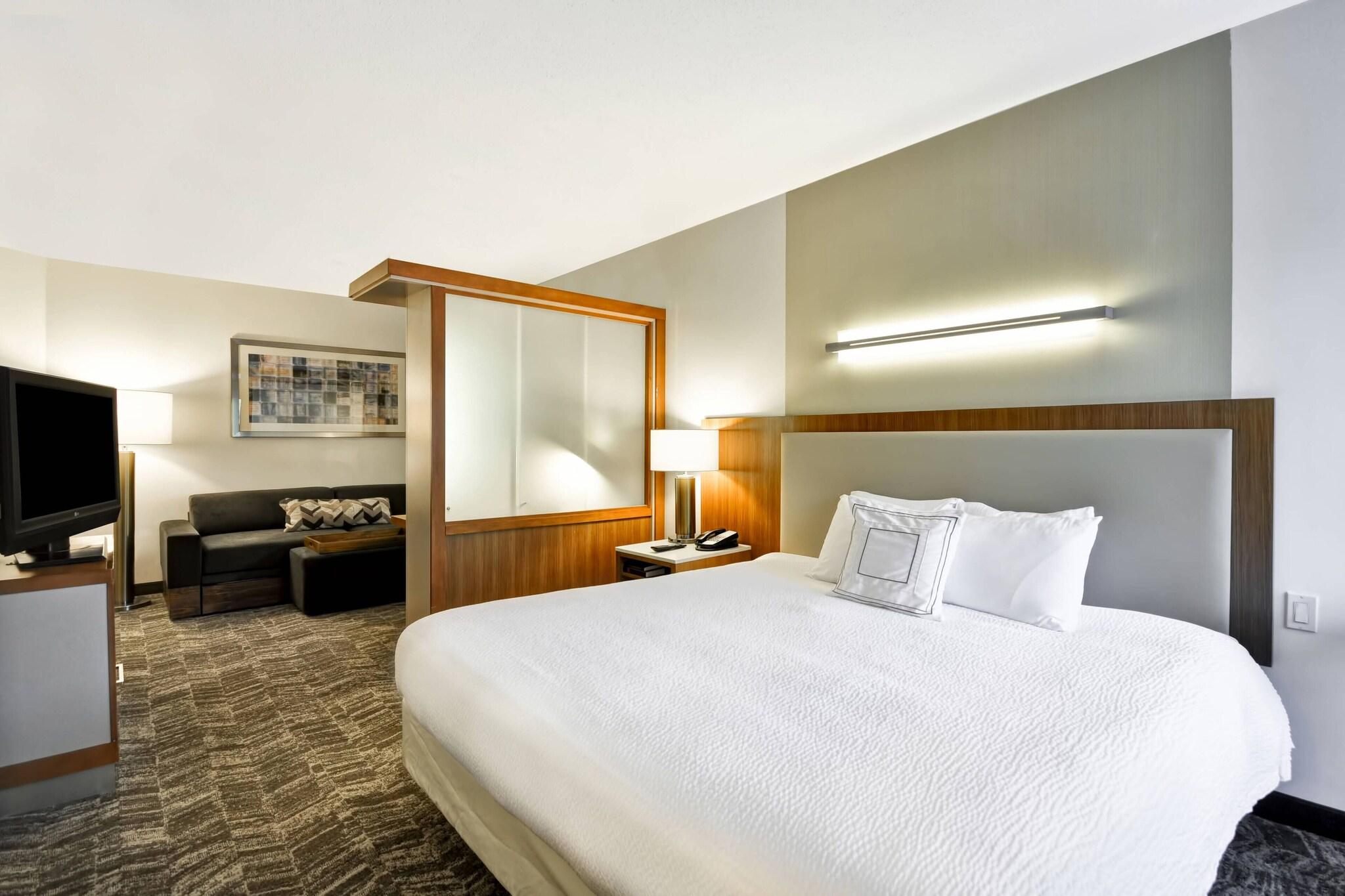 Studio King Size Bed