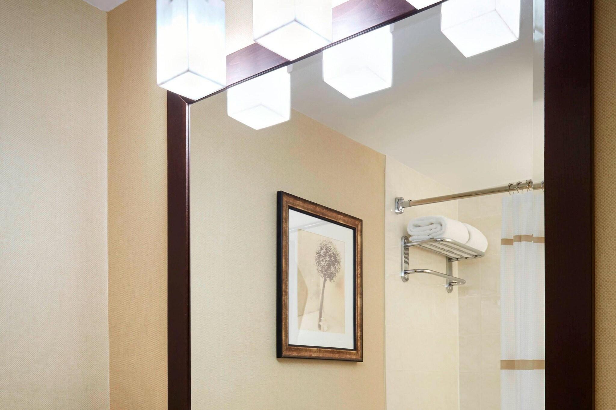 Double Deluxe King Bed