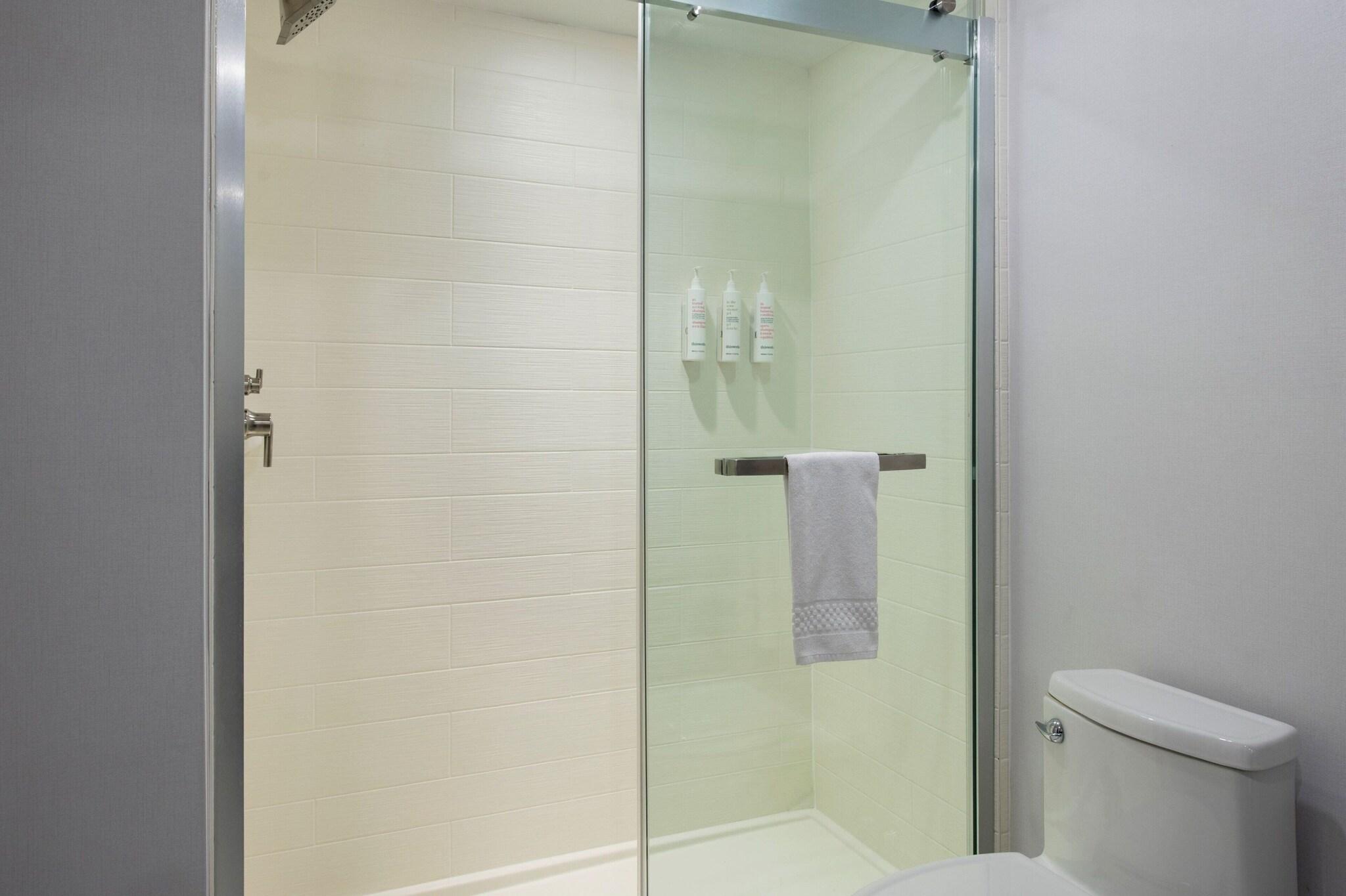 Double Club King Bed