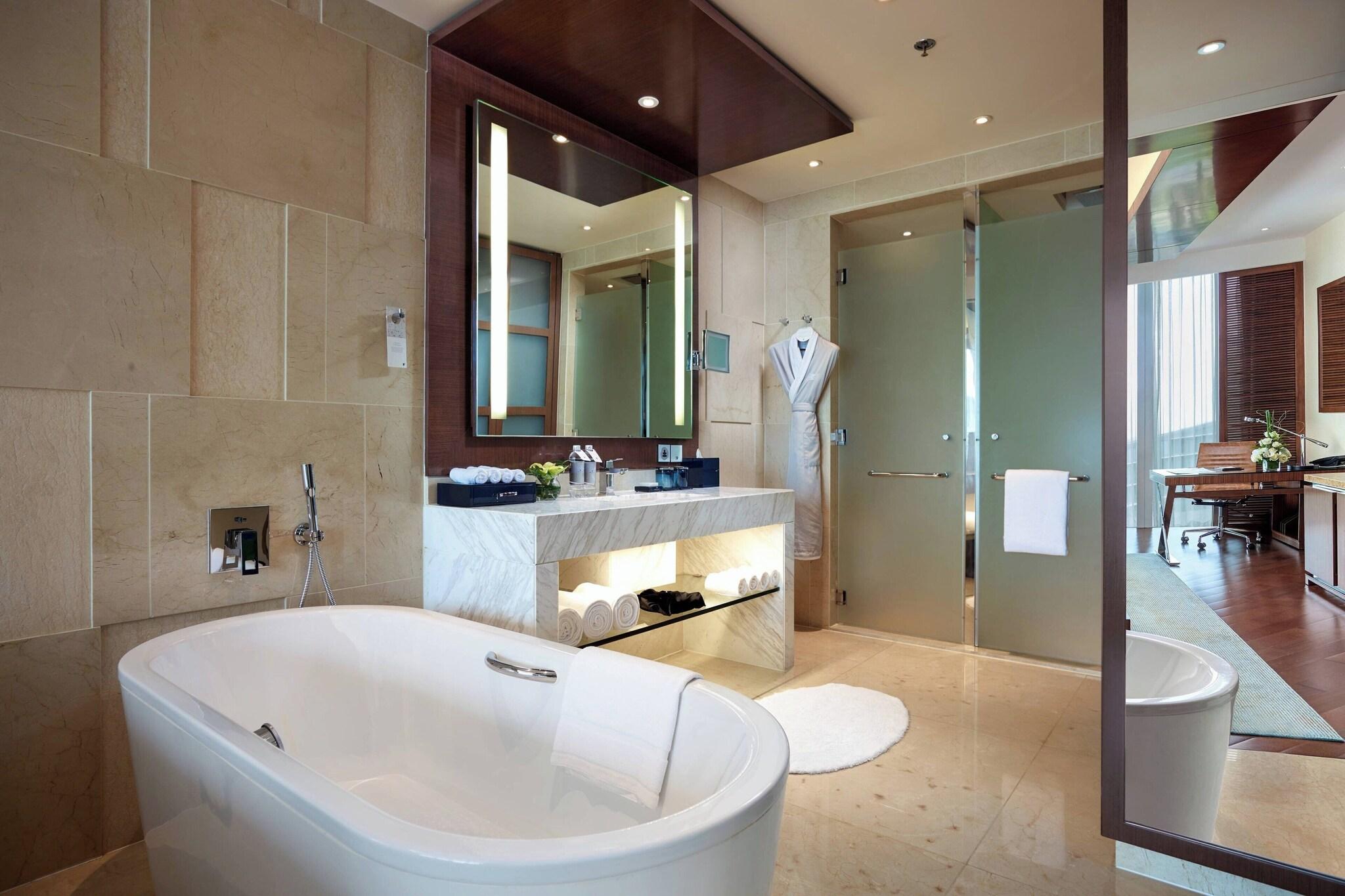 Double Executive King Bed