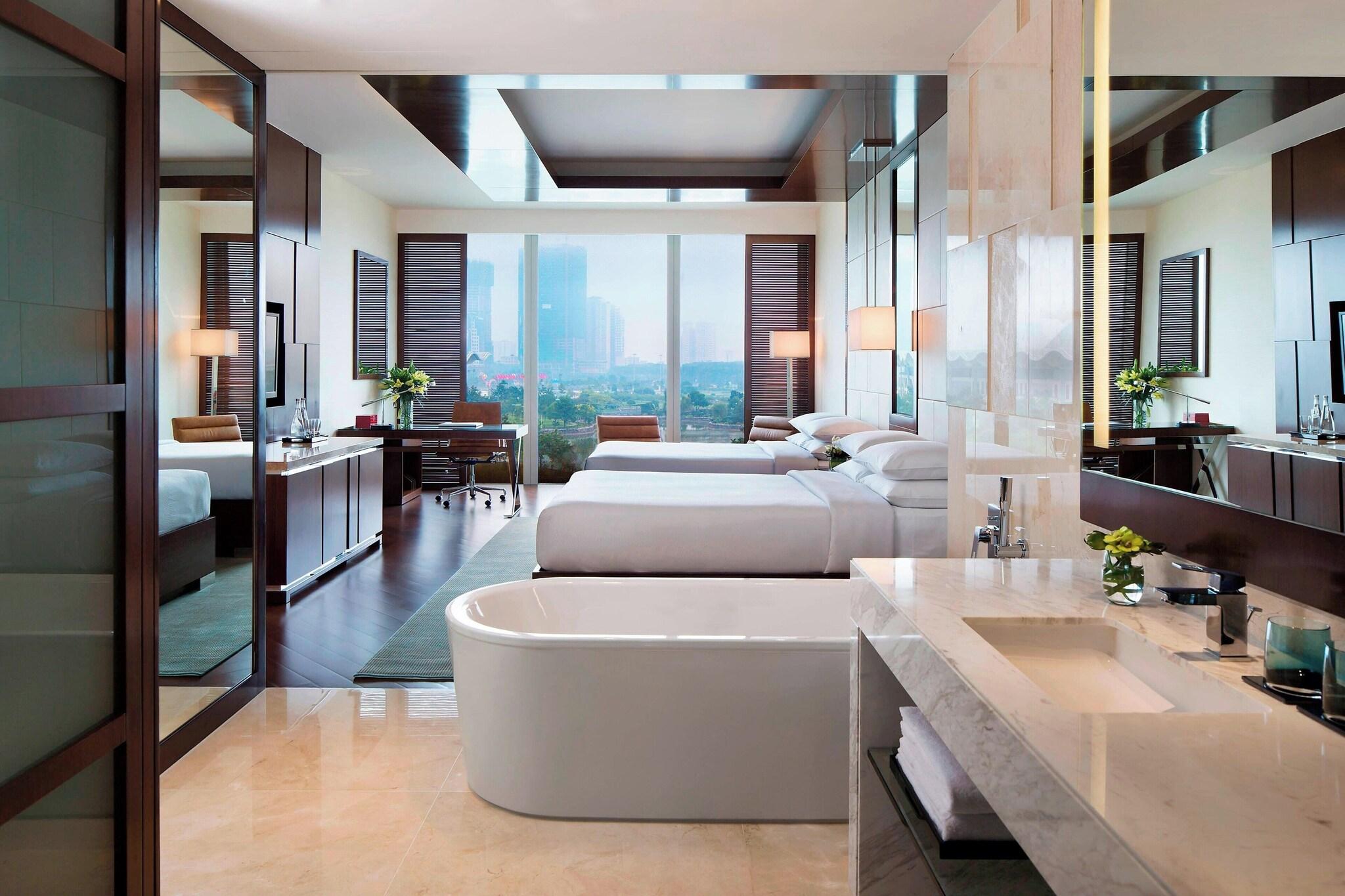 Quadruple Deluxe Lake View