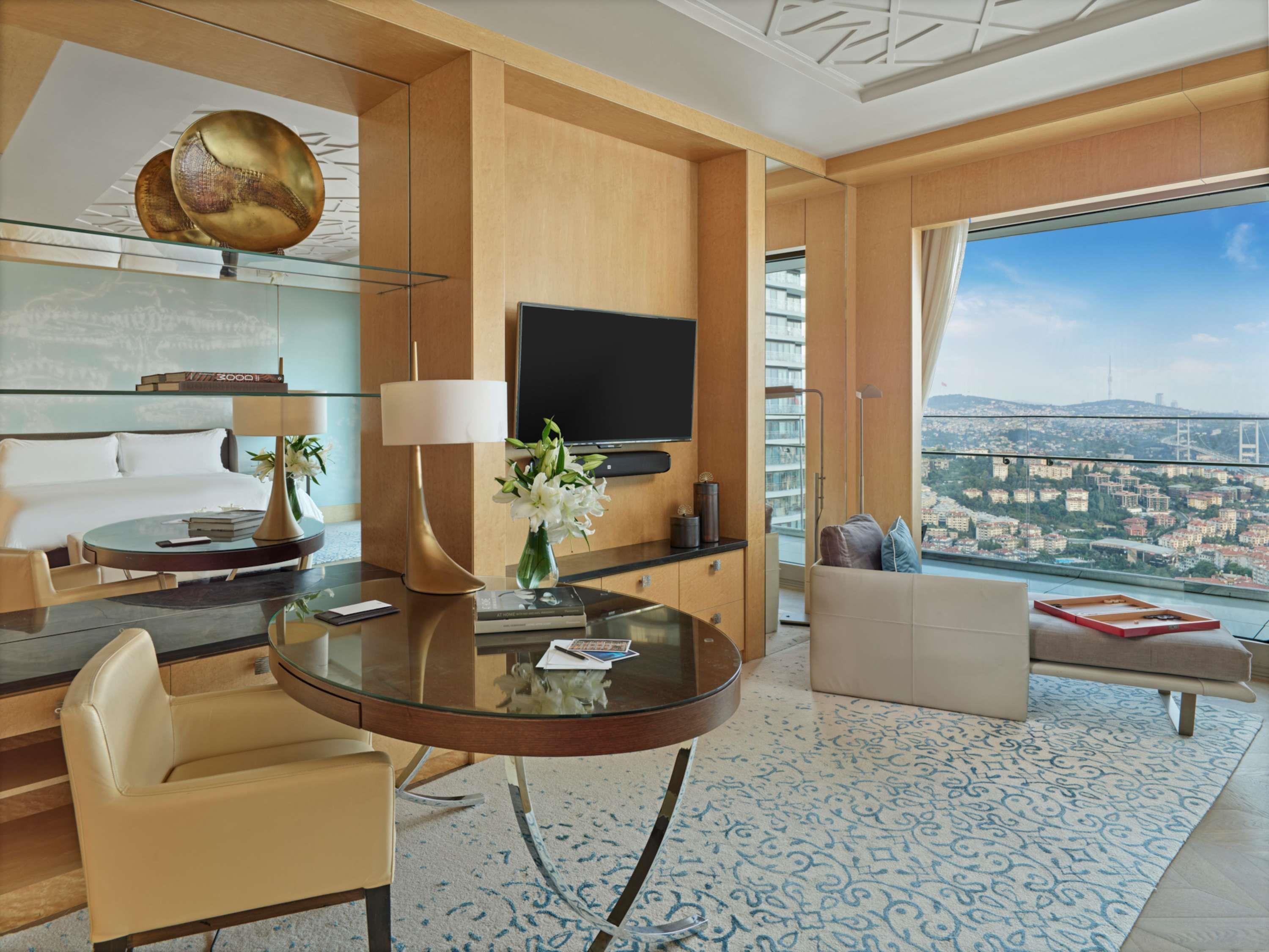 Double Connecting Room