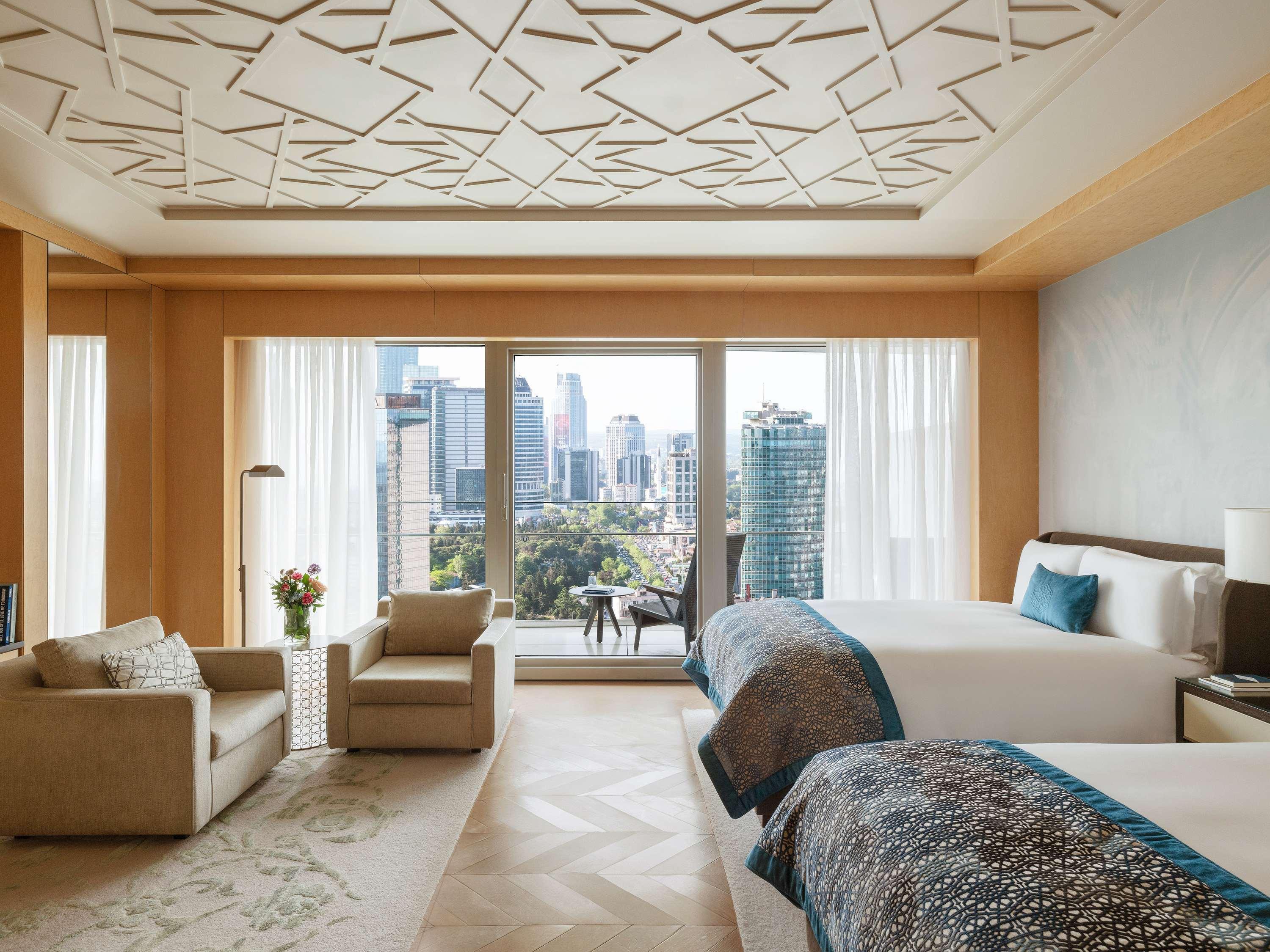 Double Deluxe King Bed