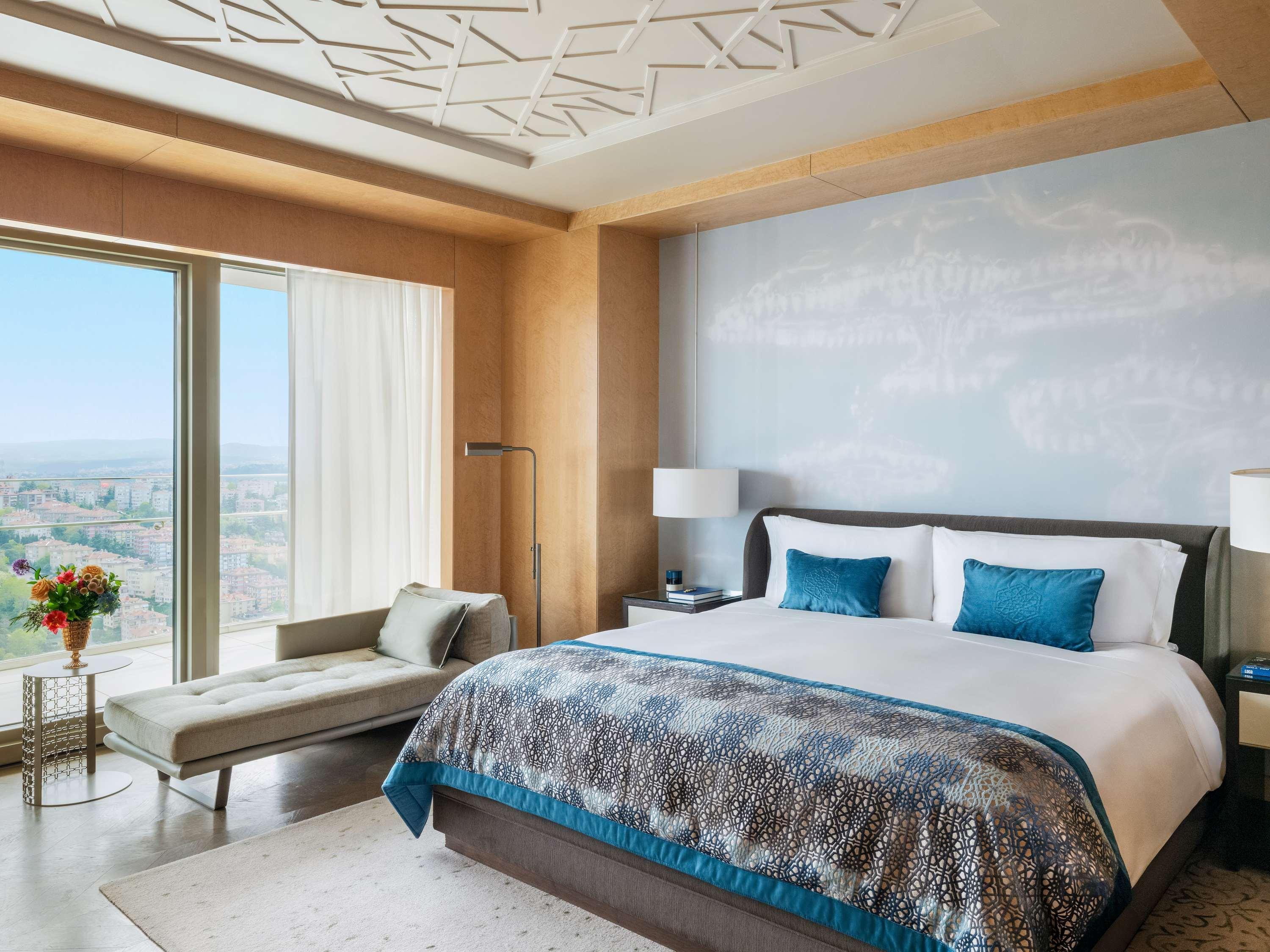 Junior Suite City View