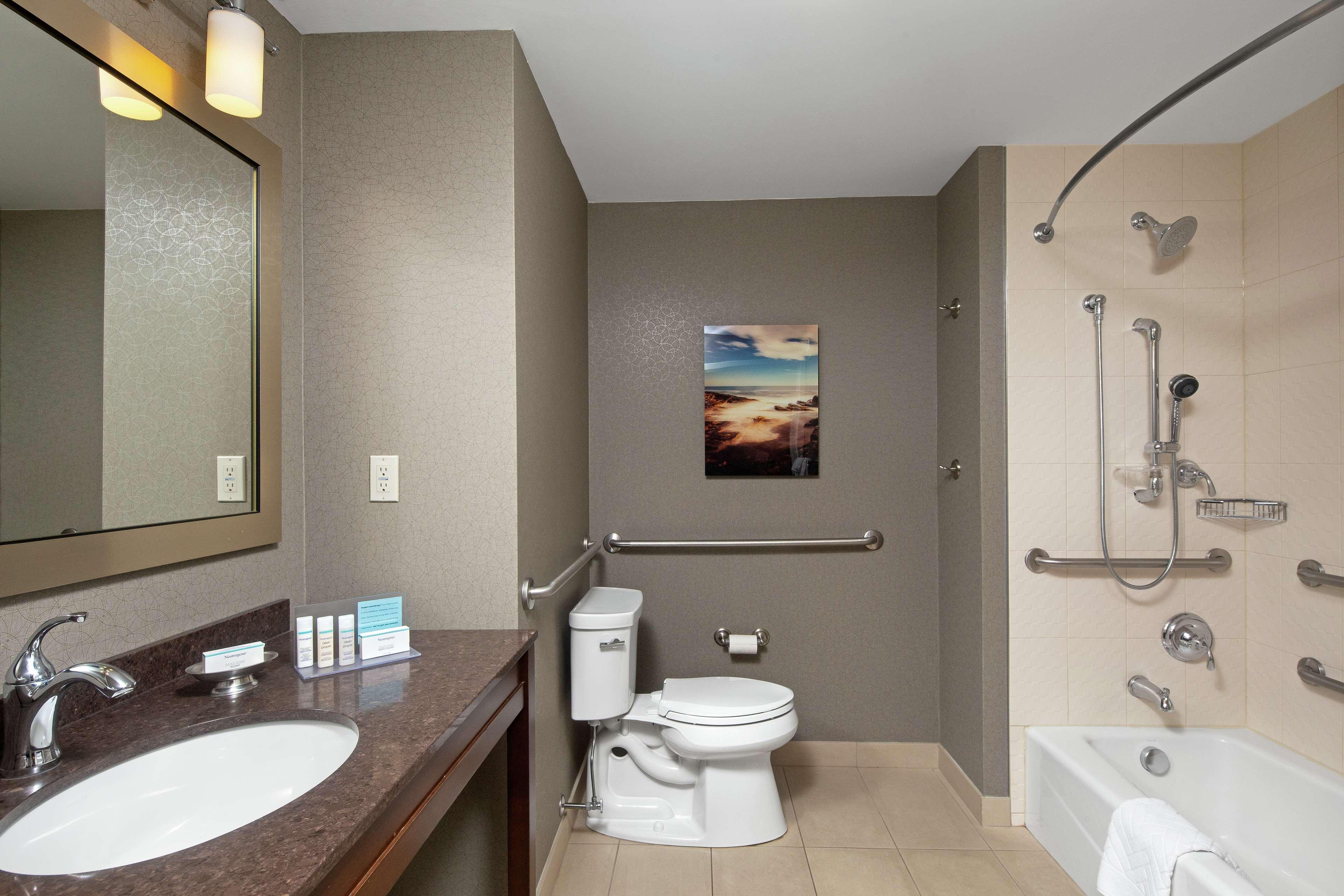 Double Two Queen Beds Non Smoking