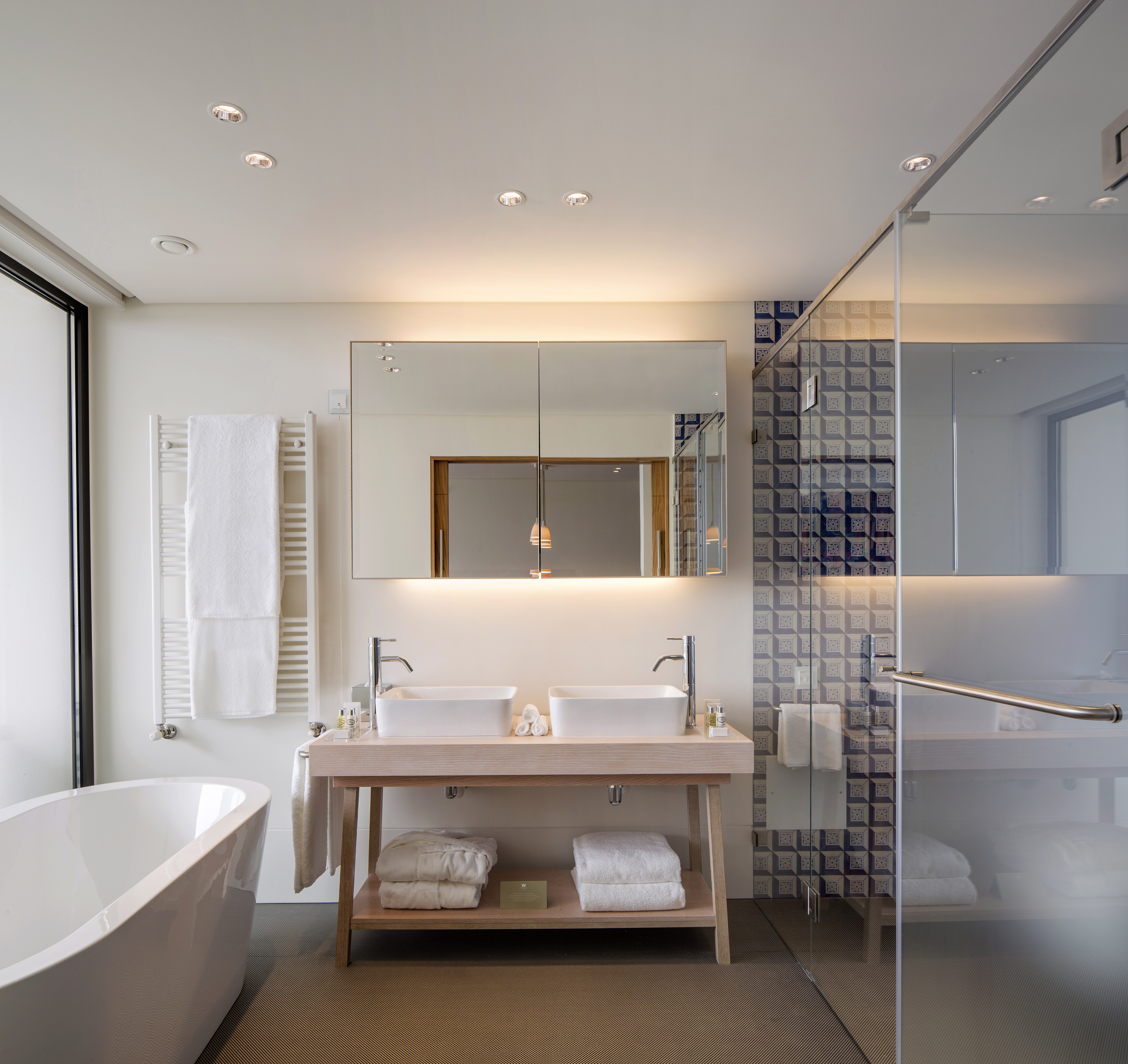 Double or Twin Deluxe Sea View