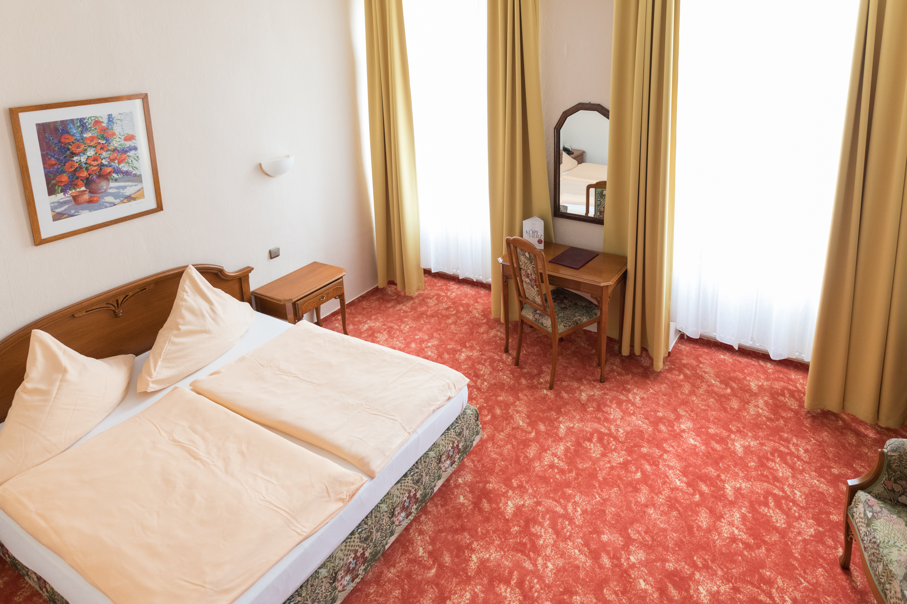 Double or Twin Standard