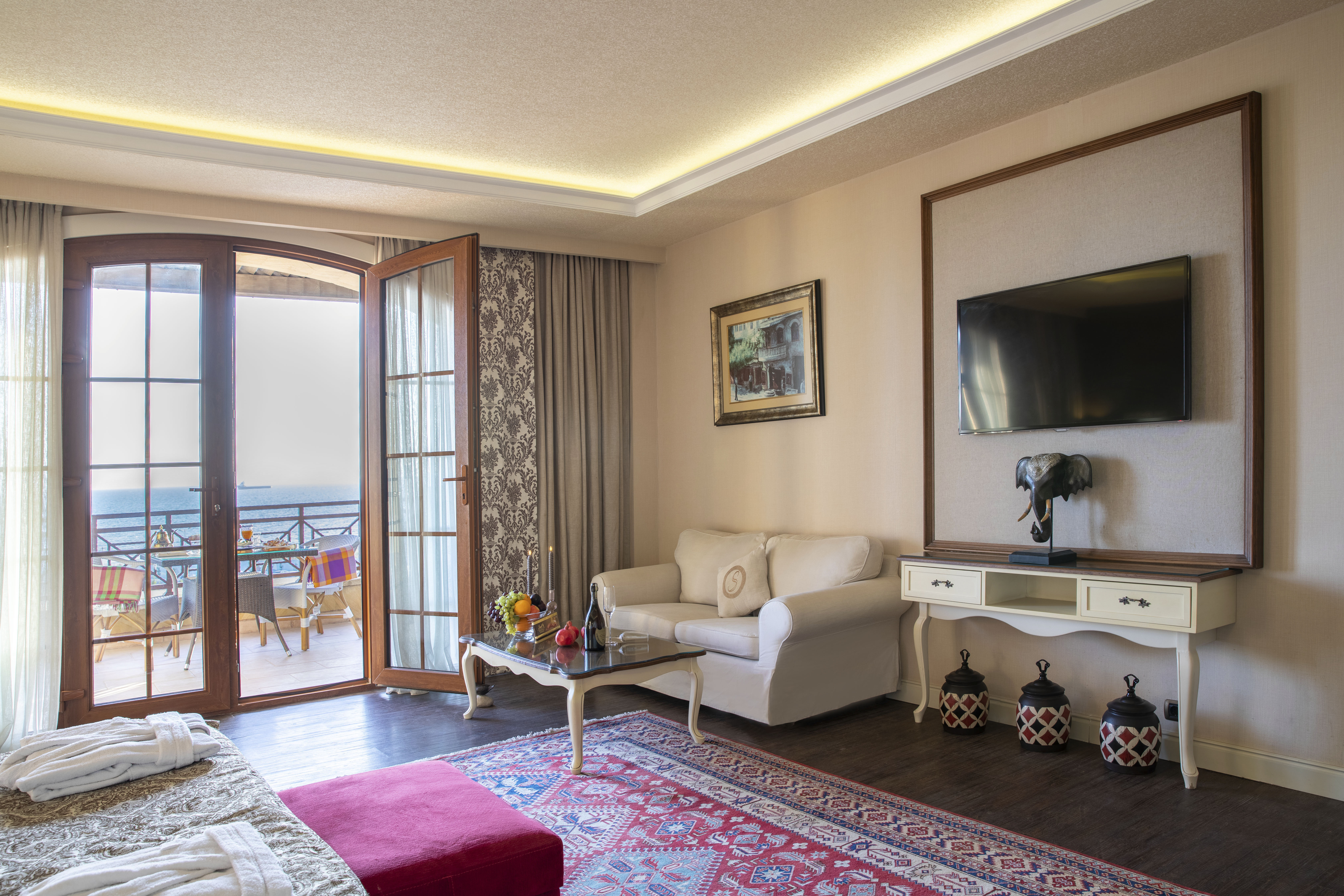 Double Single Executive