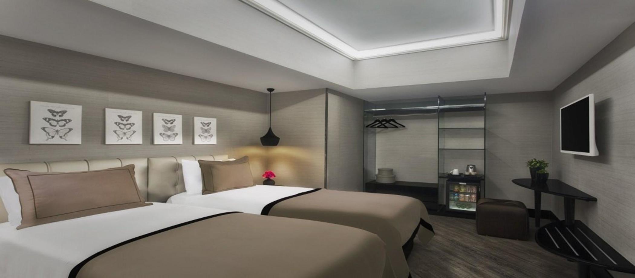 Family Room Garden View