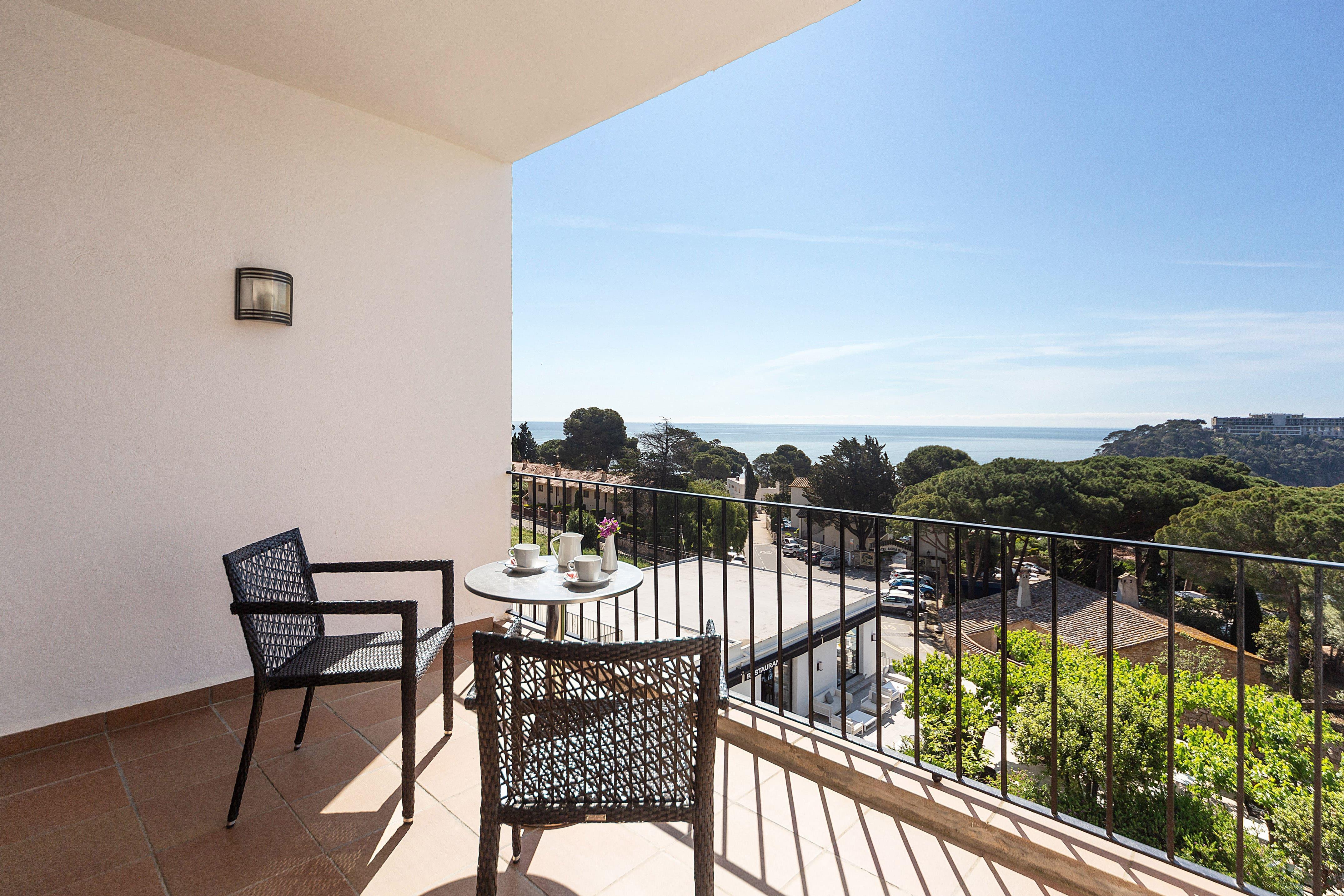 Double or Twin Sea View with Terrace