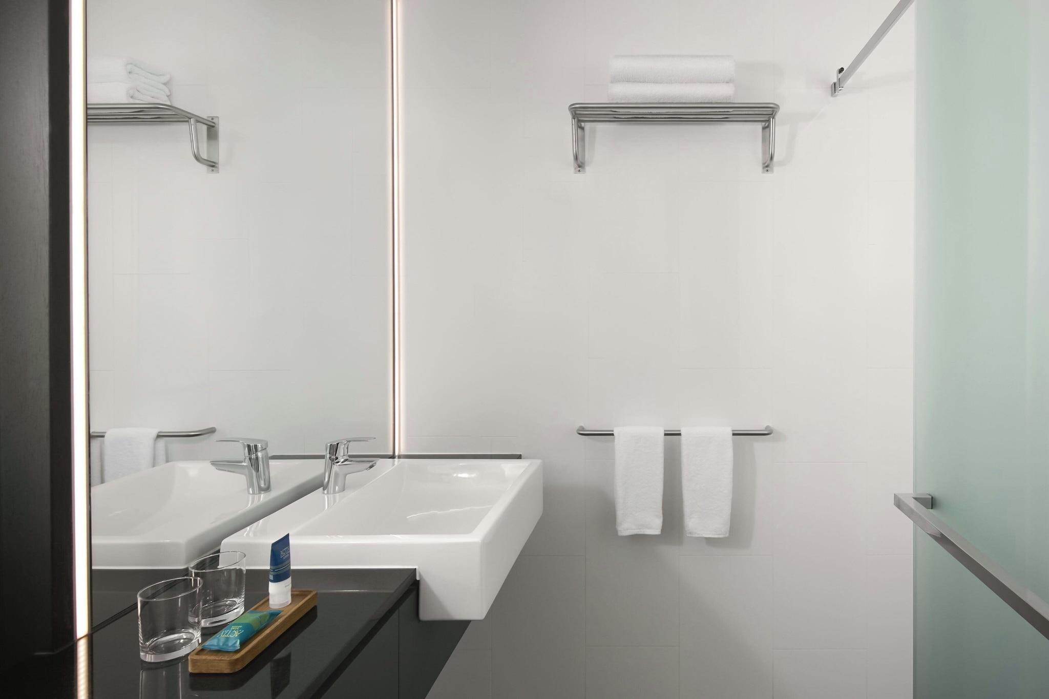 Double Superior King Bed