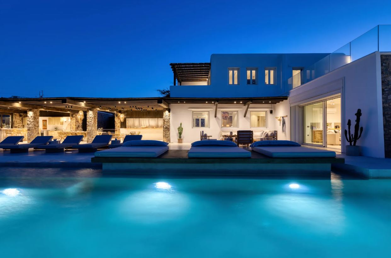 Villa Seven Bedrooms with Private Pool