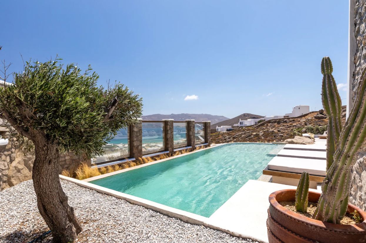 Villa Seven Bedrooms with Private Pool