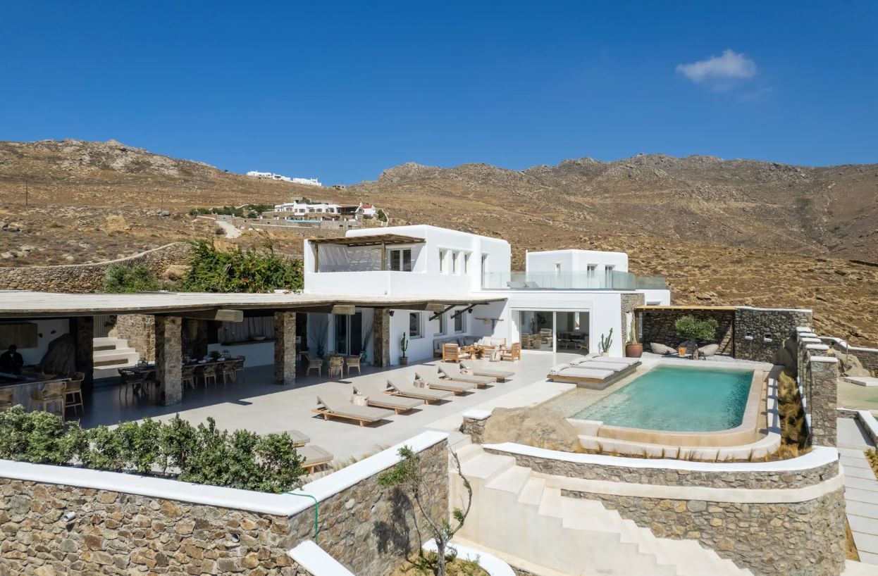 Villa Seven Bedrooms with Private Pool