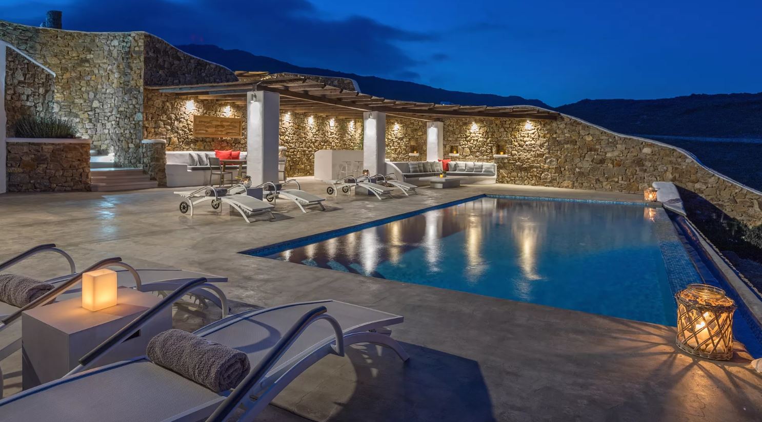 Villa Four Bedrooms with Private Pool