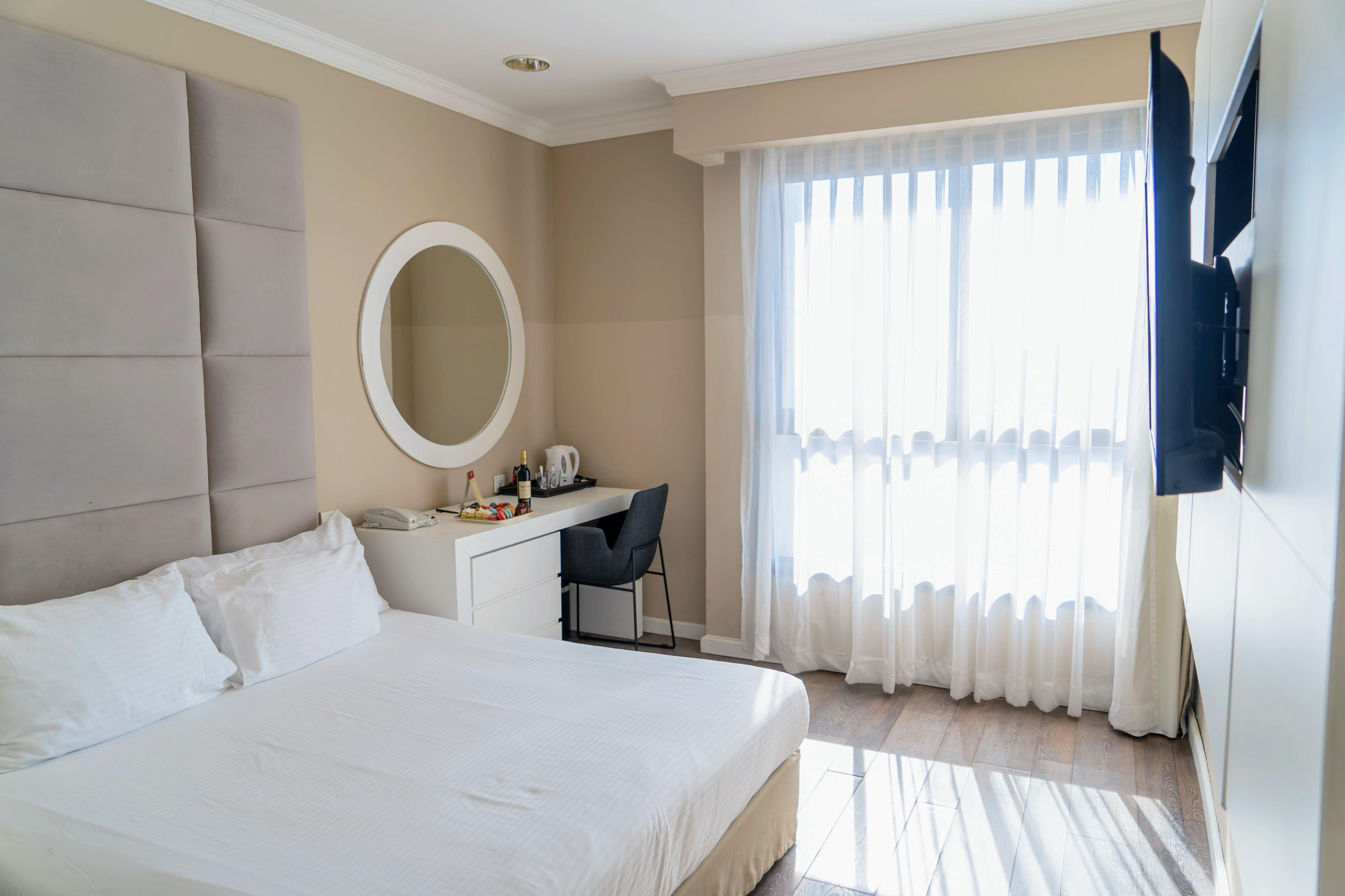 Single Deluxe One Bed