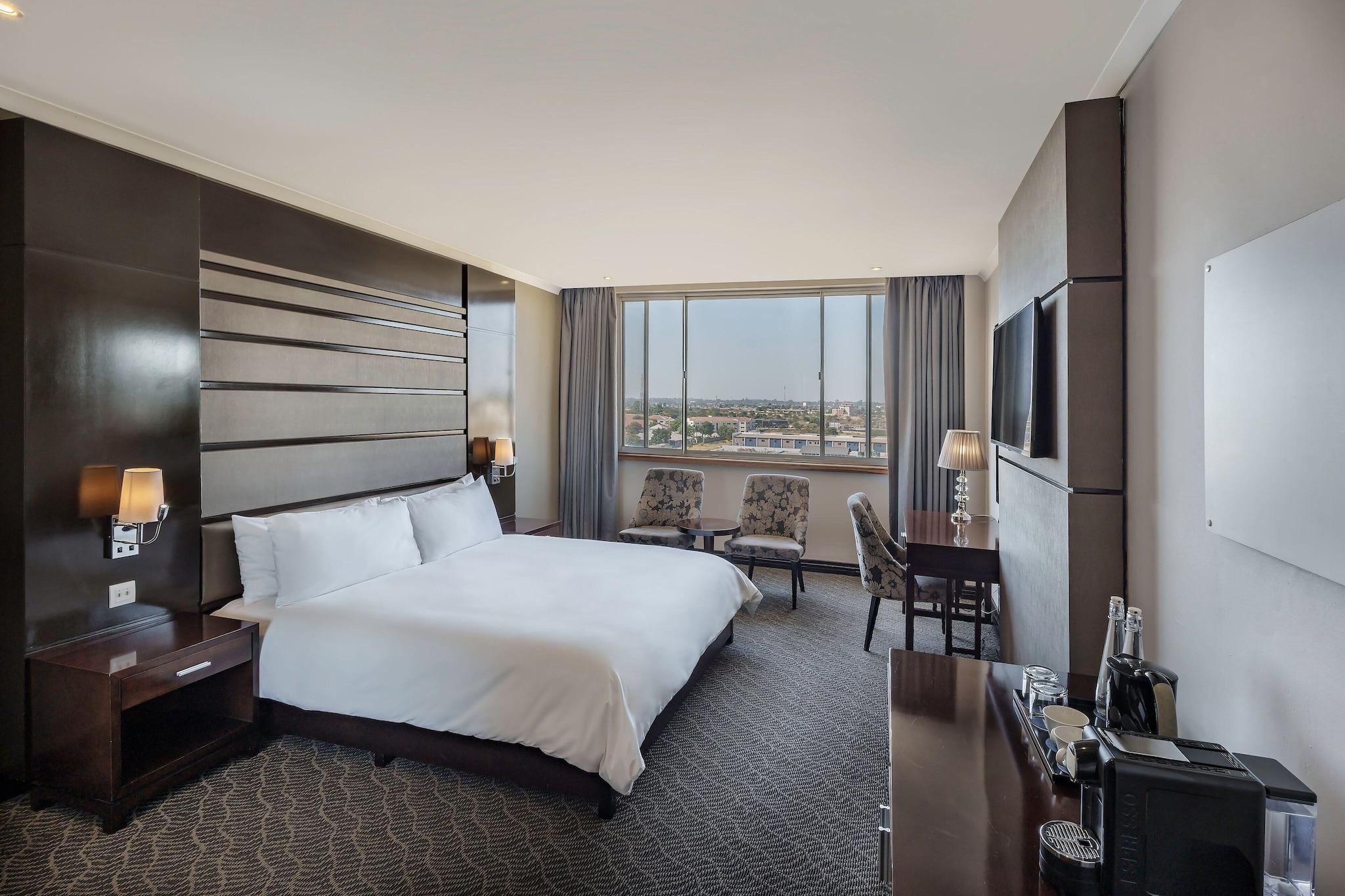 Double King Bed Smoking