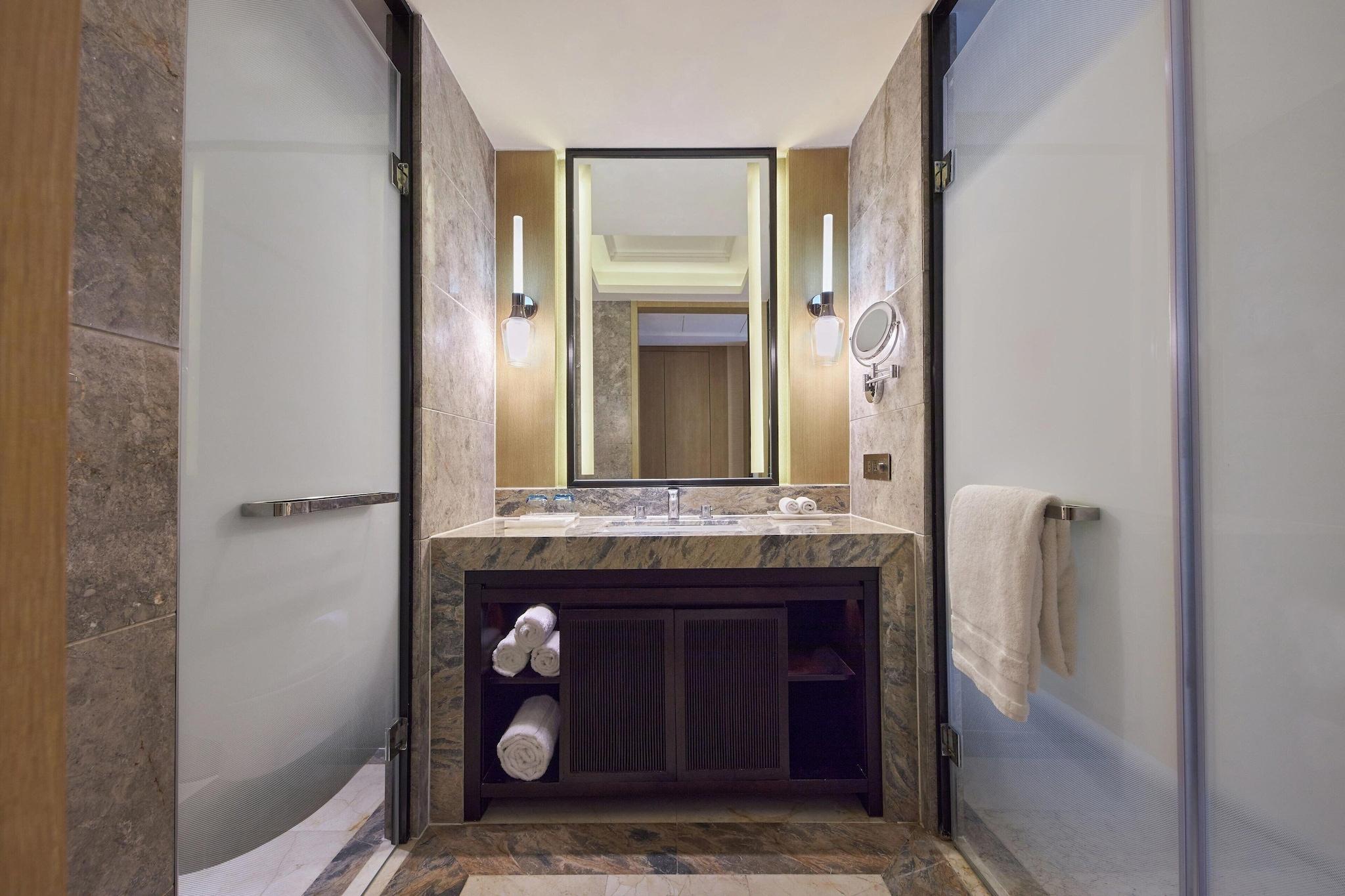 Double Smoking with Views