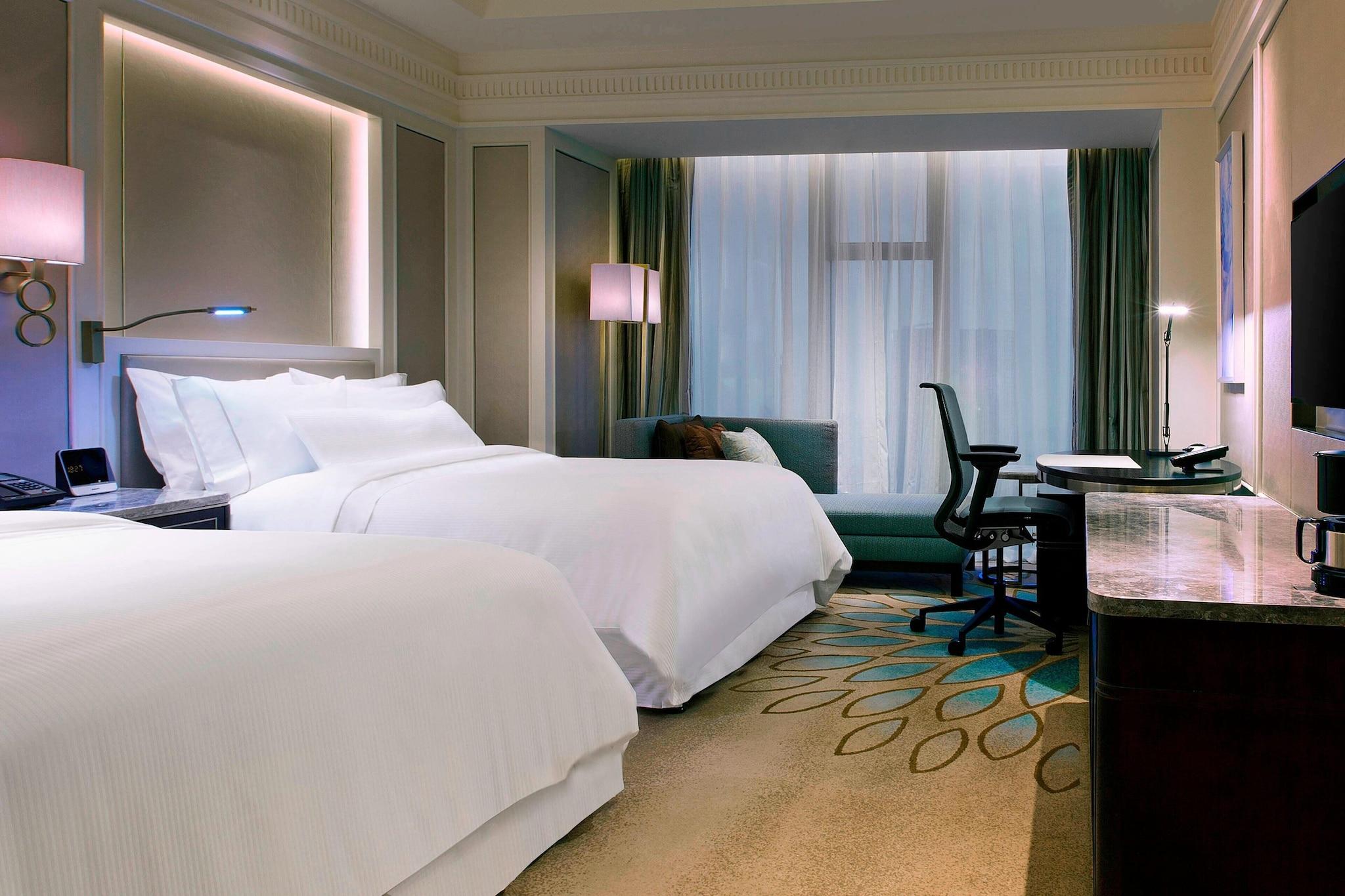 Quadruple Club City View