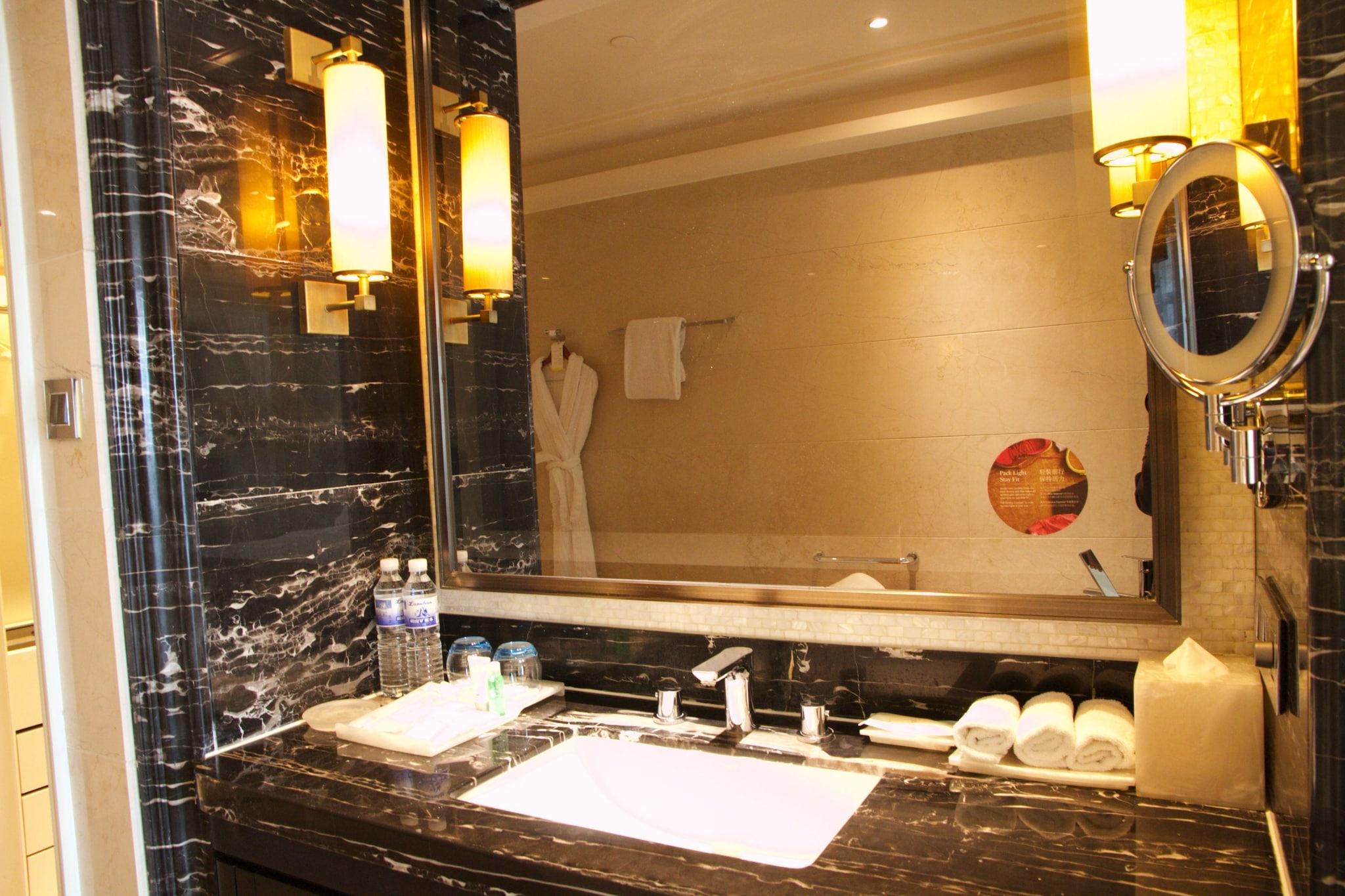 Double Smoking with Views