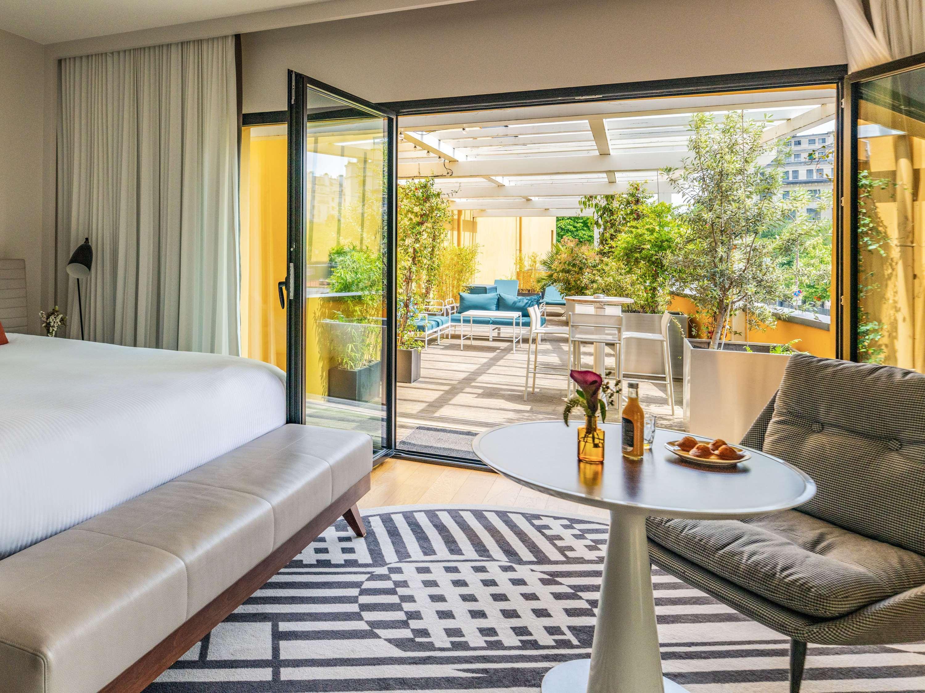 Double Executive King Bed