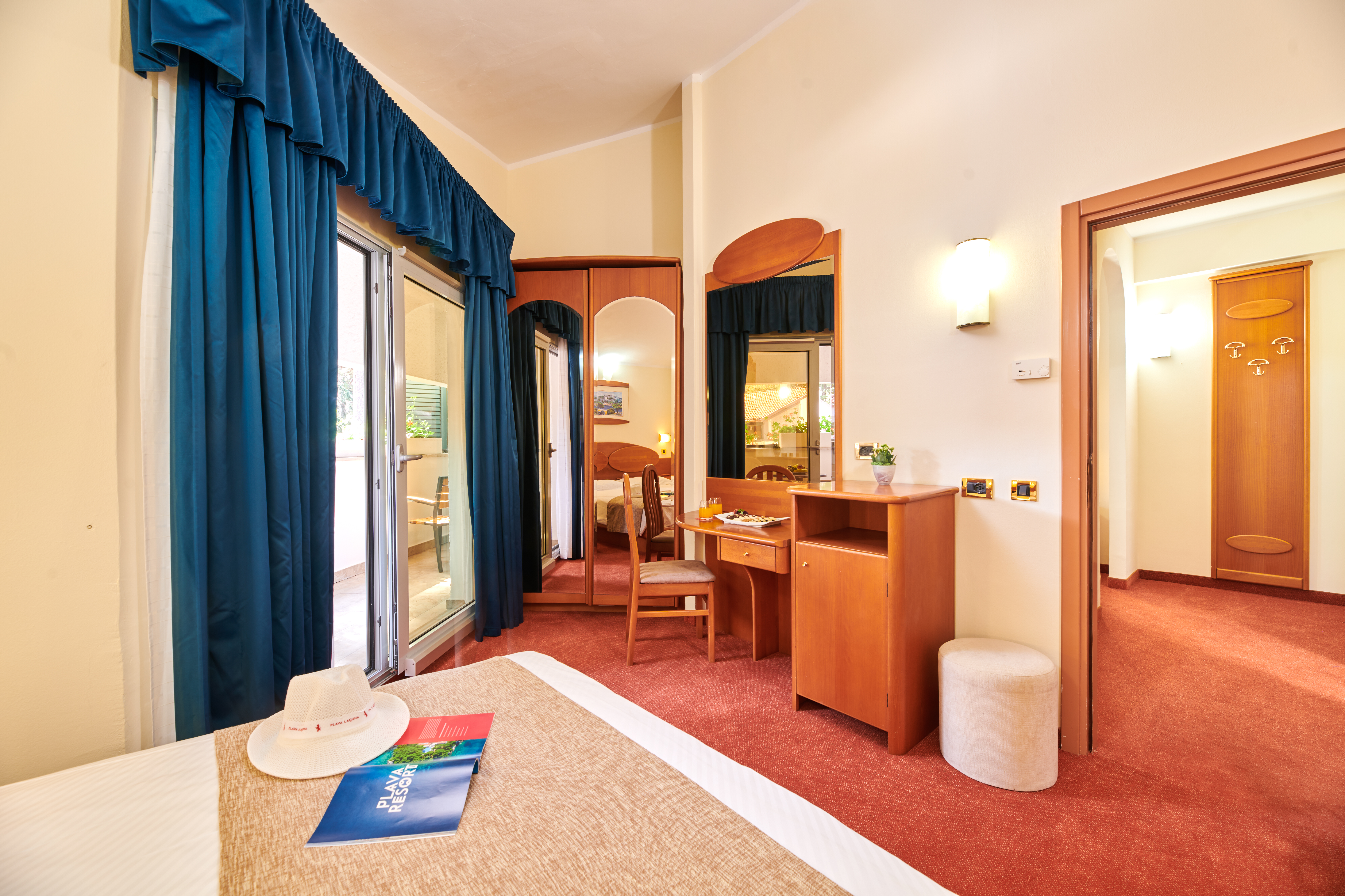 Family Room Classic with Balcony