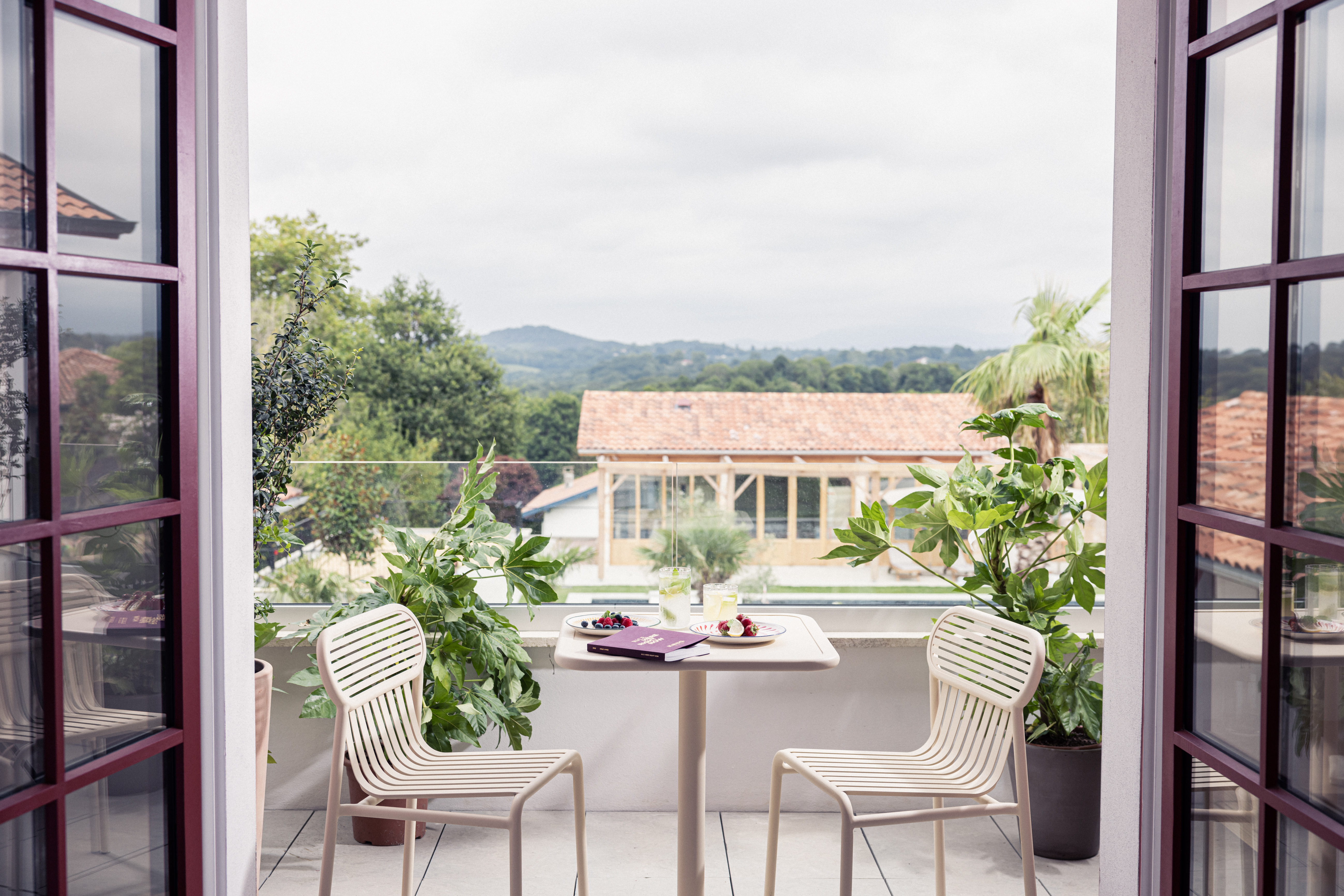 Double or Twin One Bed