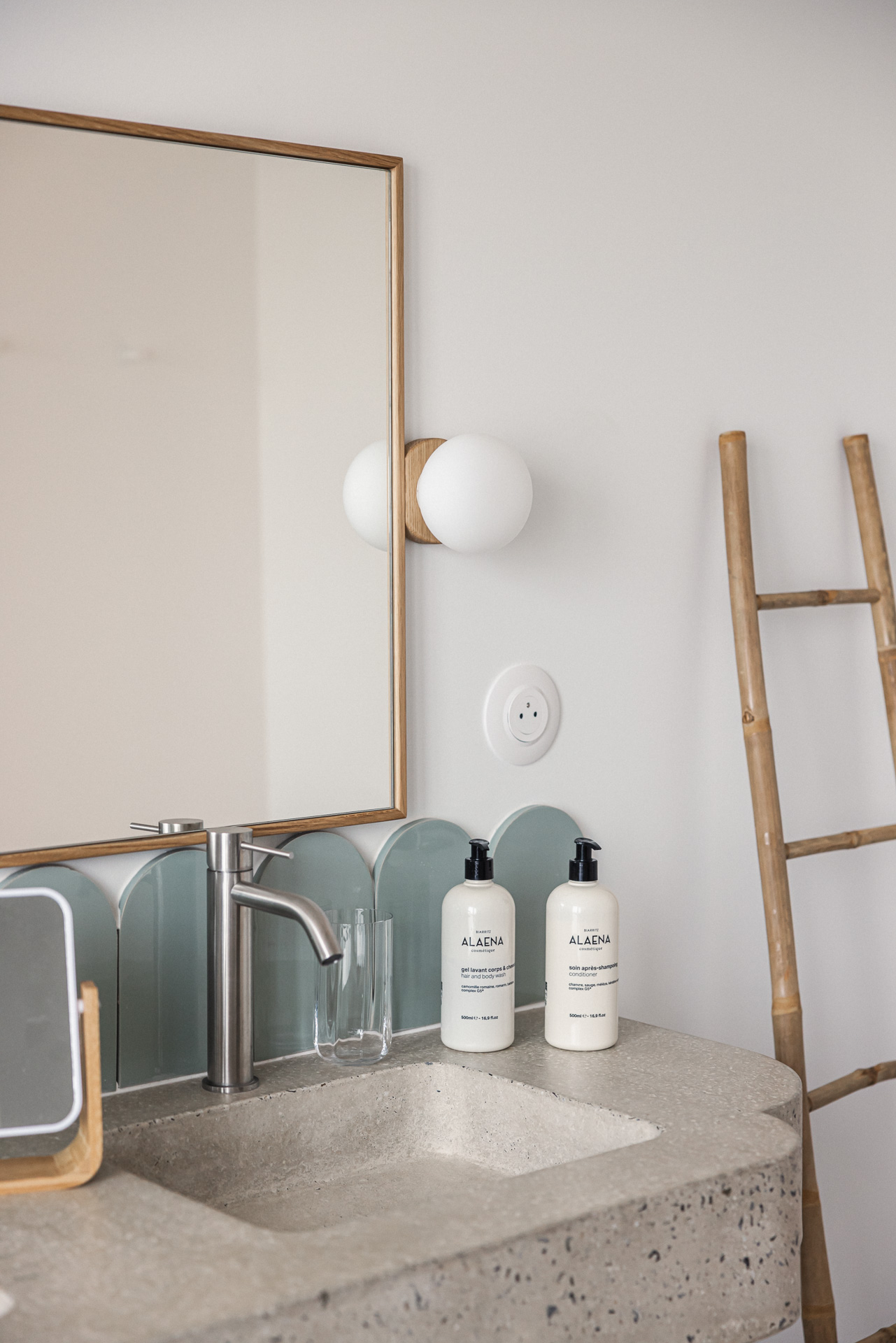 Double or Twin One Bed