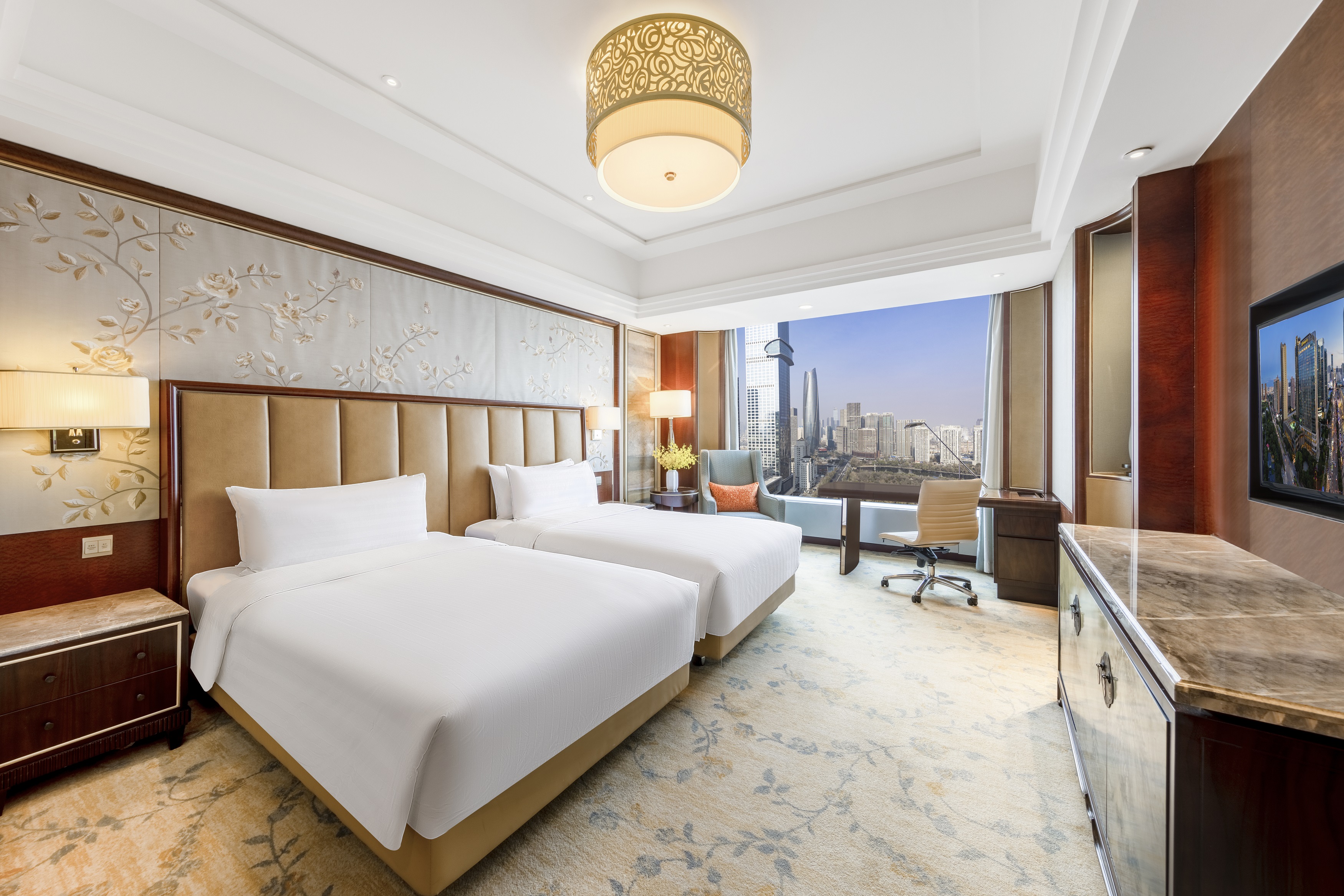 Twin Deluxe King Bed