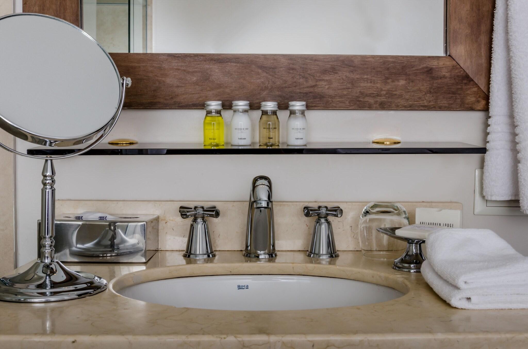 Family Room King Bed Two Bedrooms