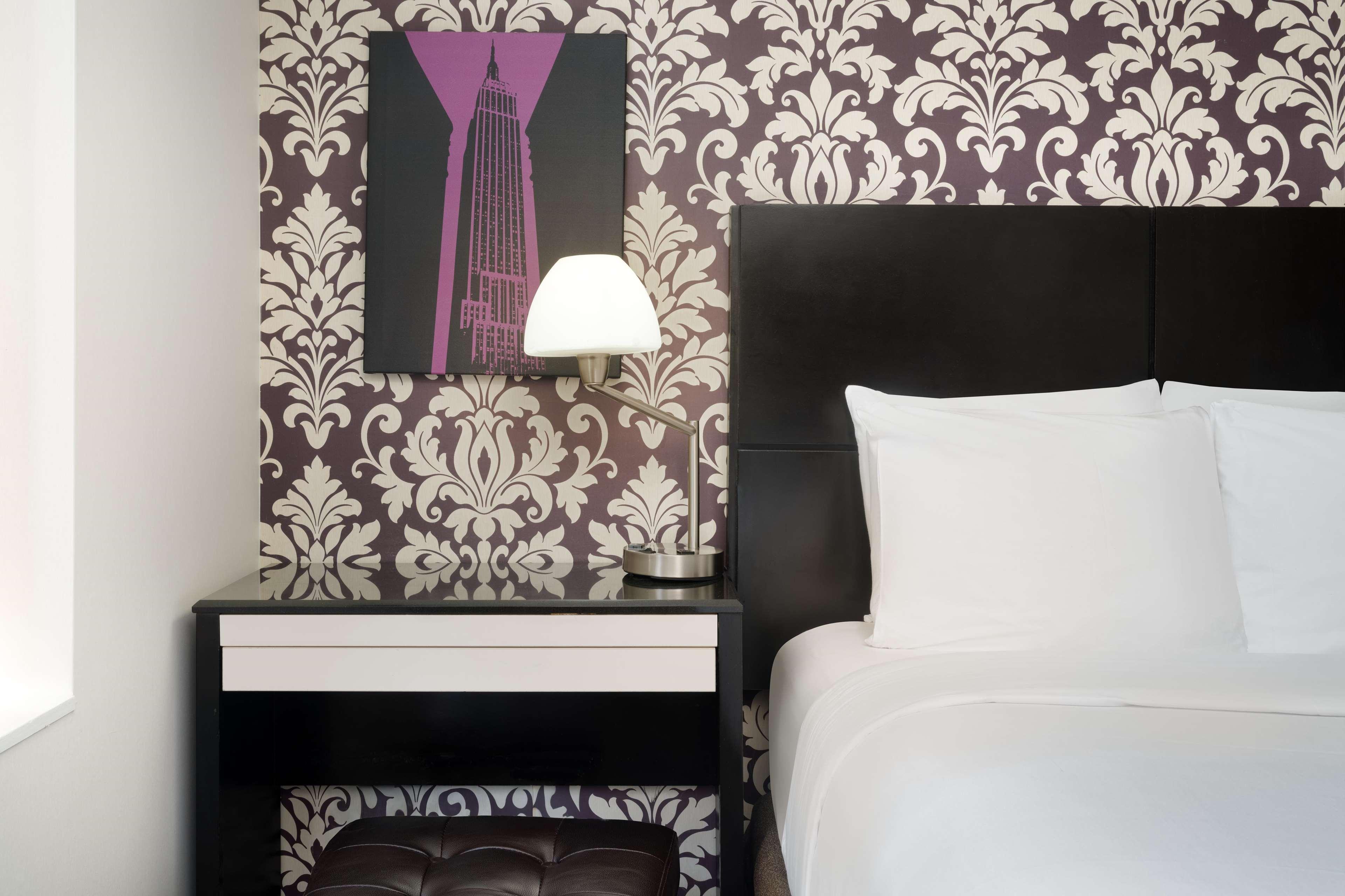 Room Queen Bed Non Smoking