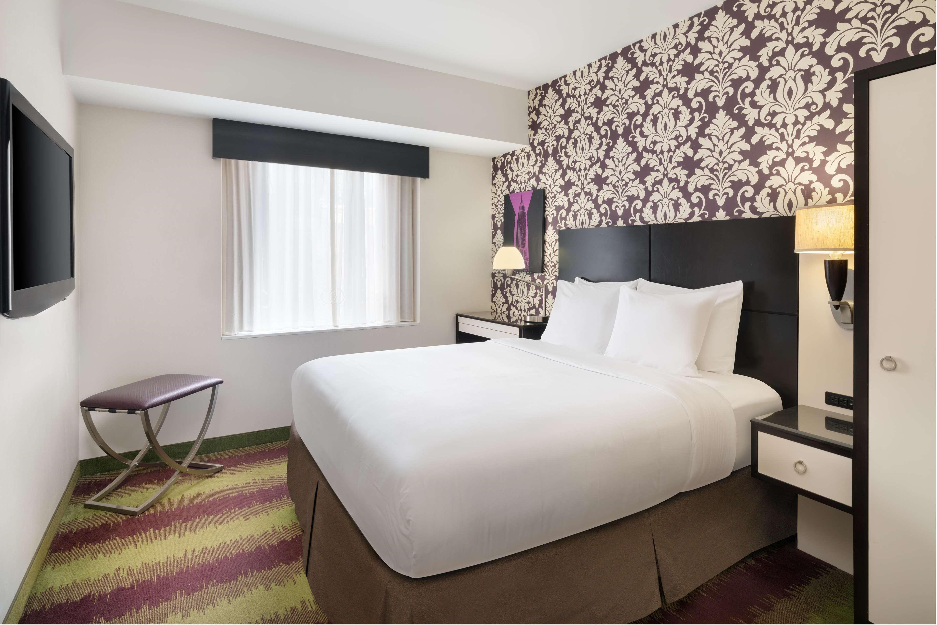 Room Queen Bed Non Smoking