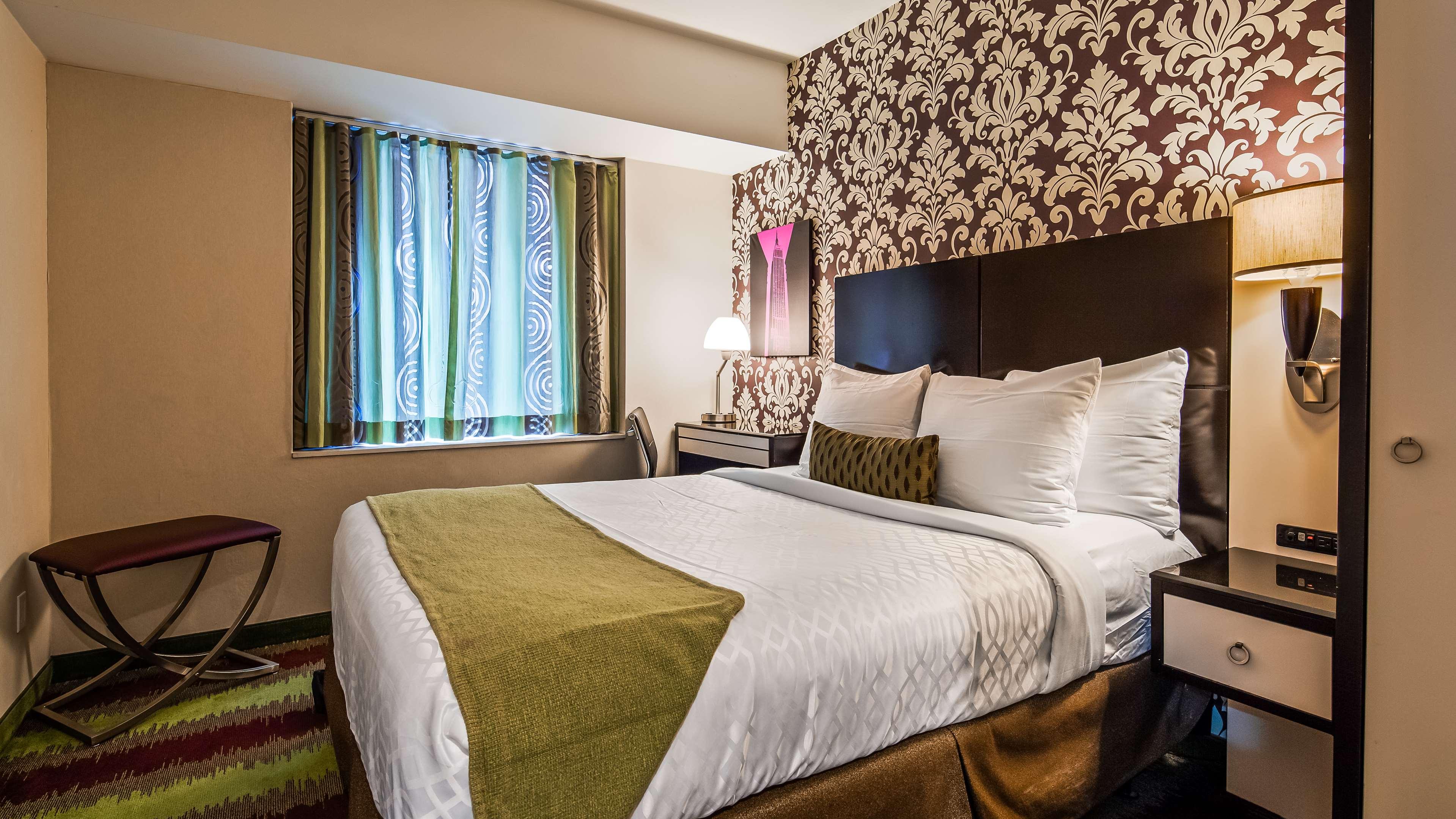 Room Queen Bed Non Smoking