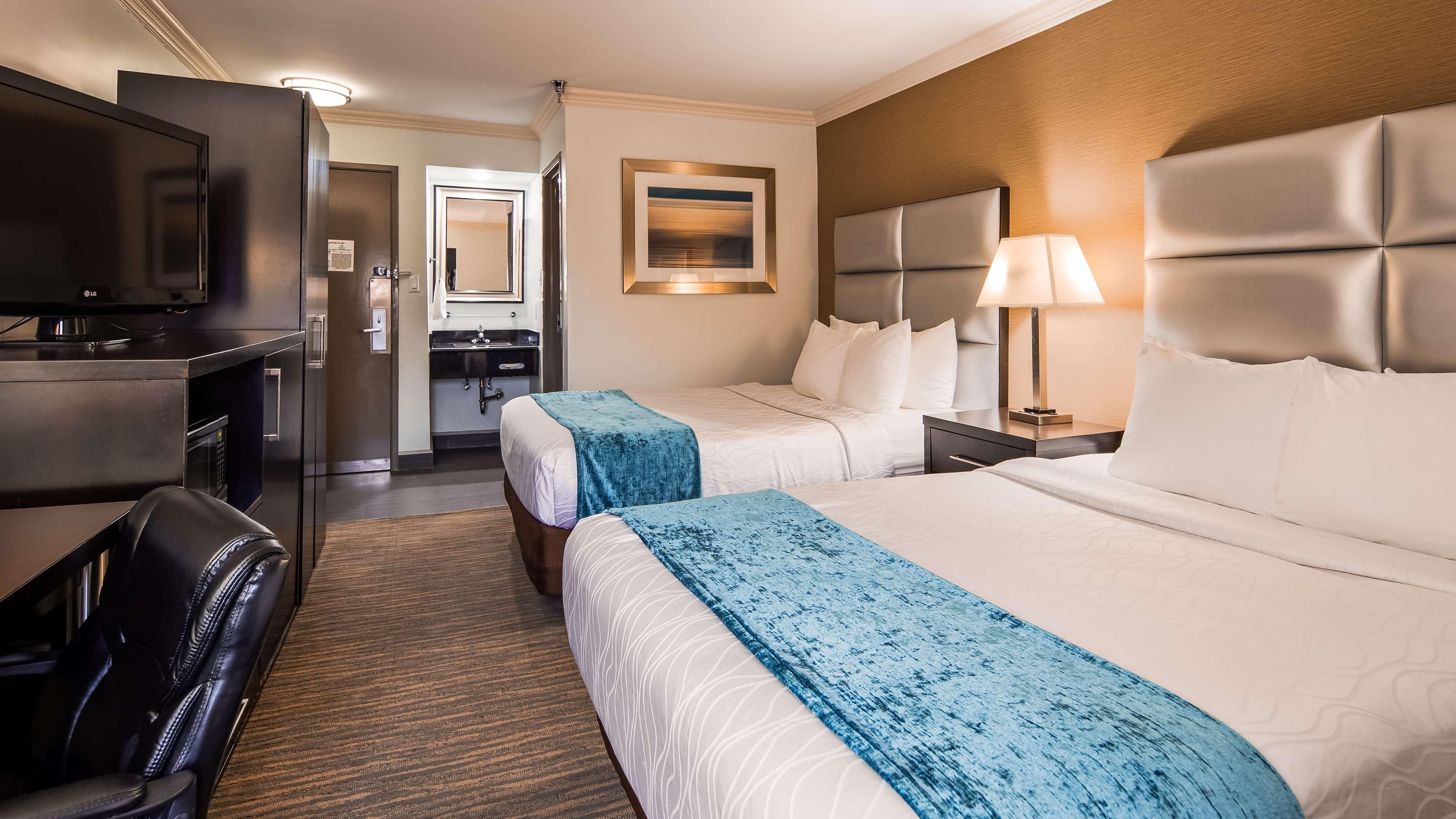 Room Two Double Beds Non Smoking