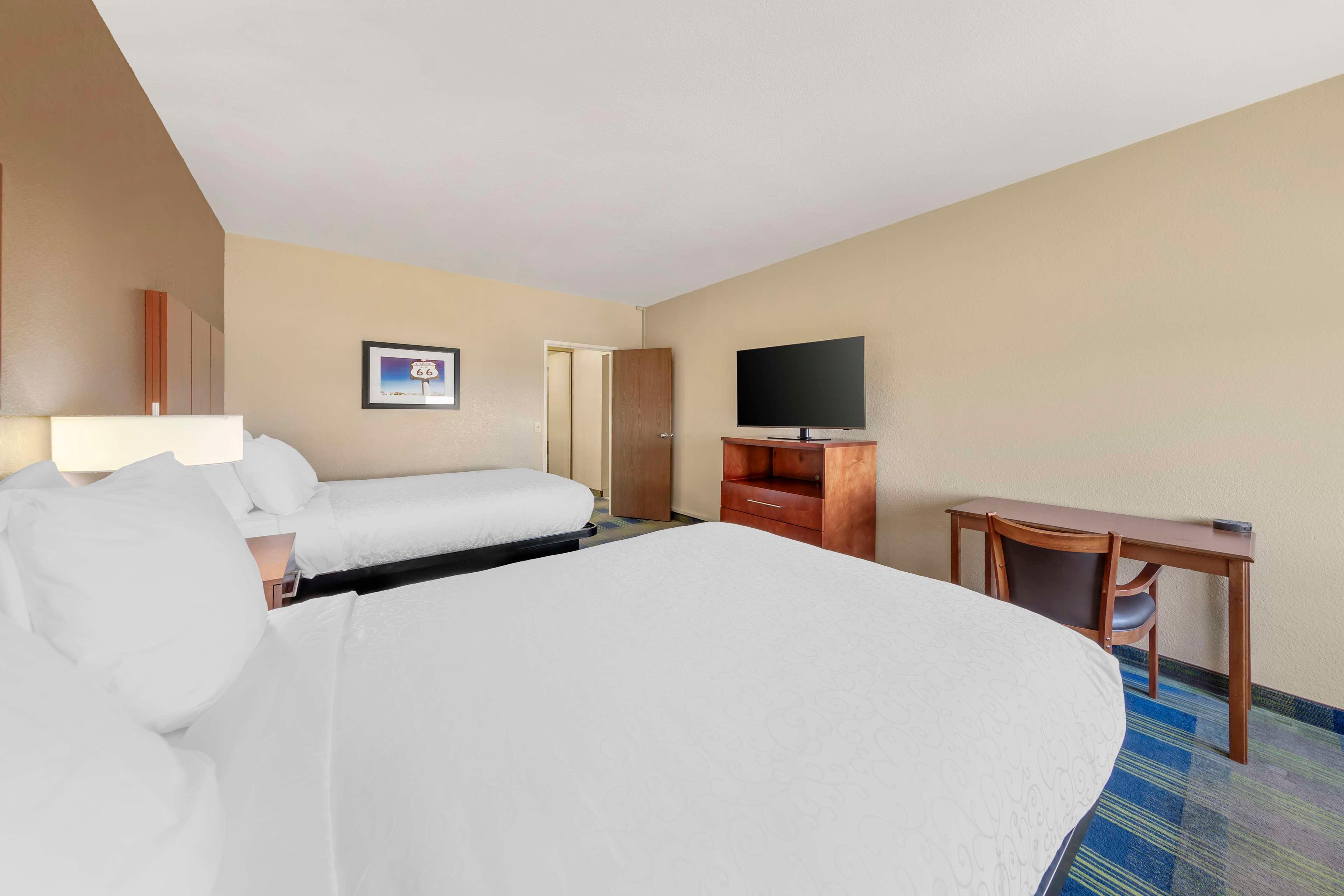 Suite Two Queen Beds