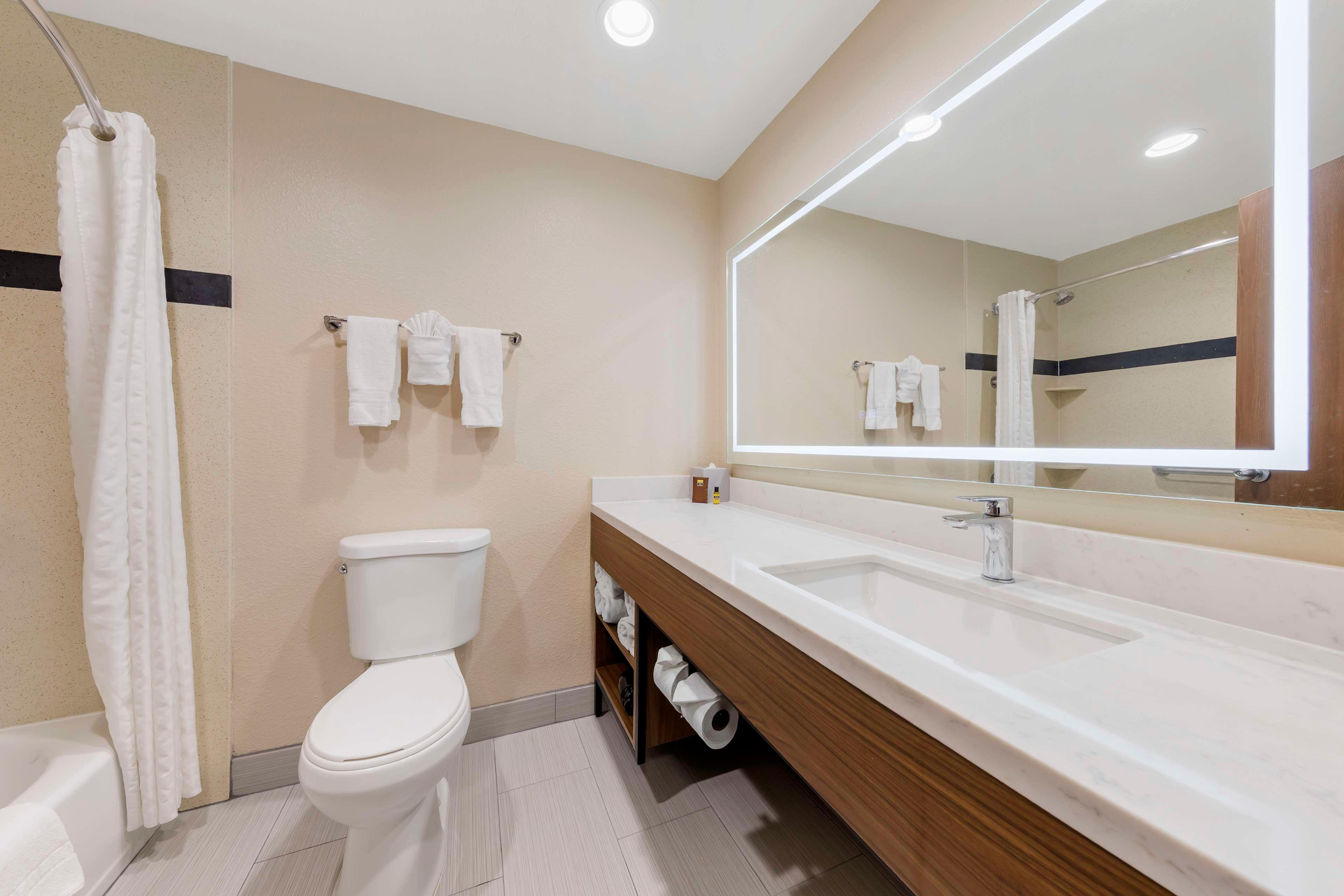 Suite Two Queen Beds