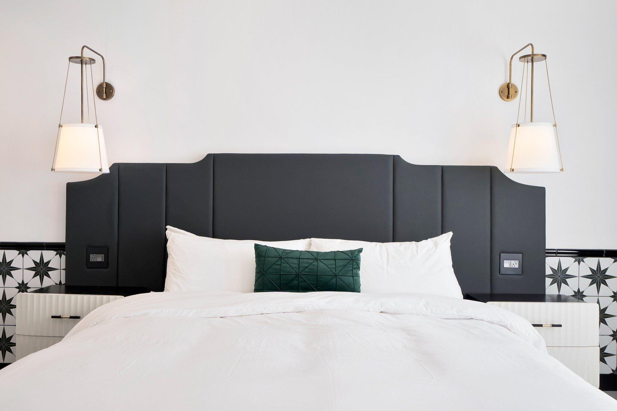 Double Deluxe King Bed