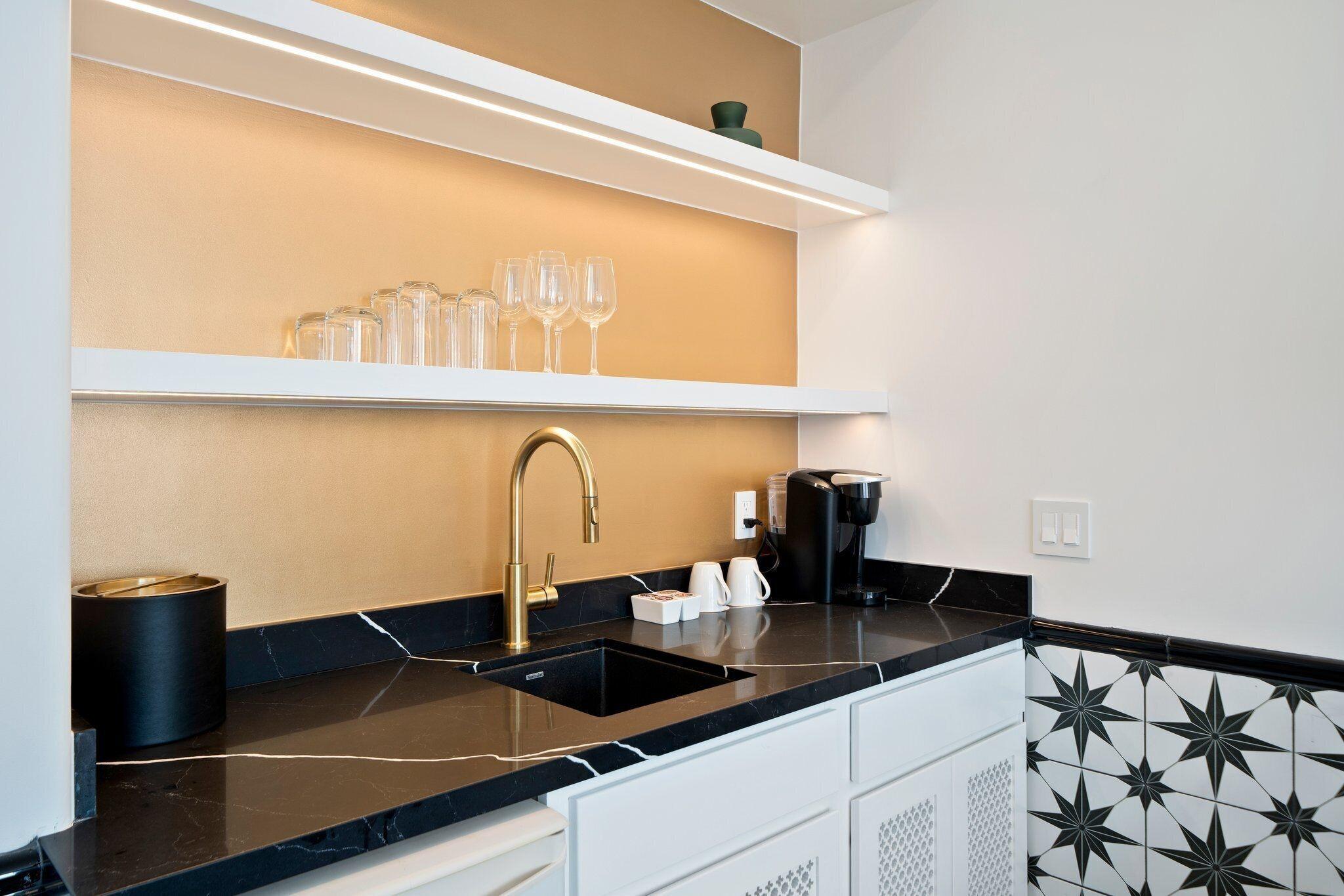 Double Deluxe King Bed