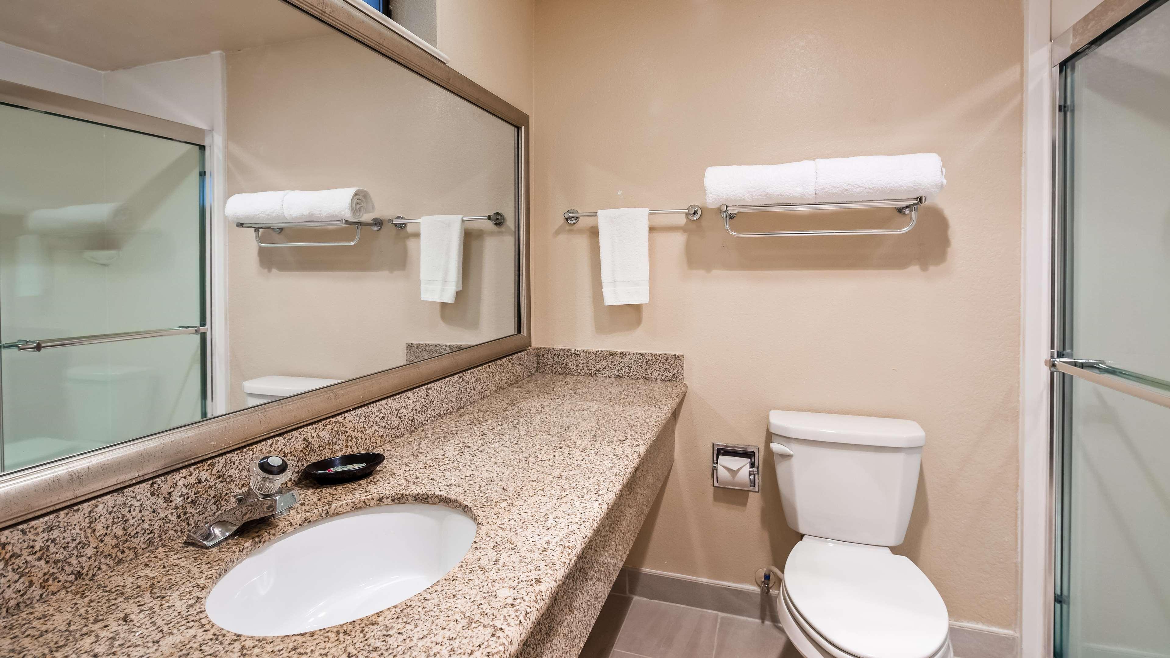 Room King Bed Non Smoking